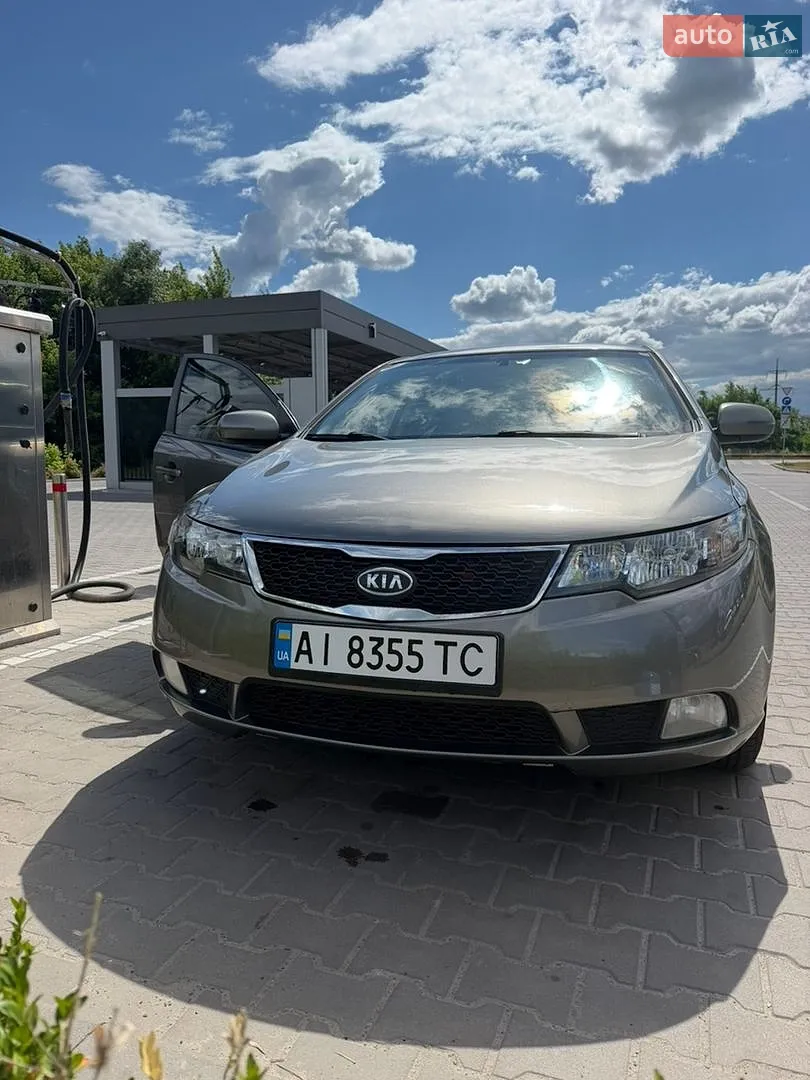 Kia Cerato, 2011