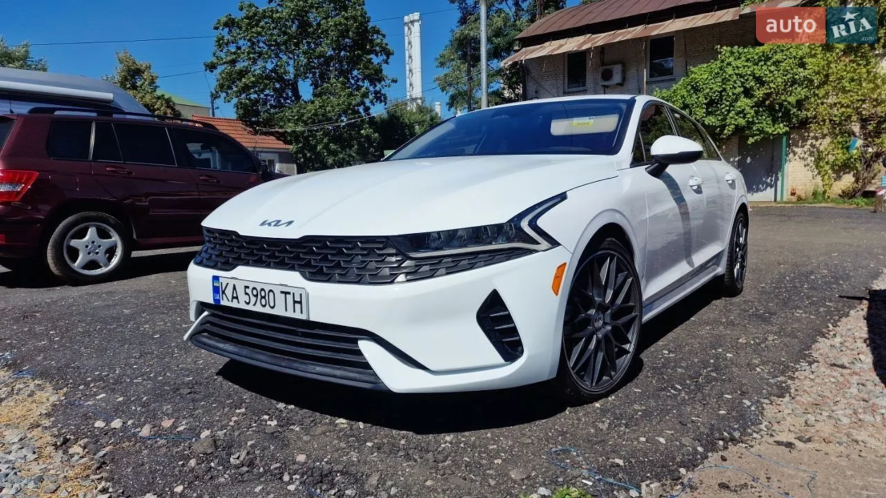 Kia K5, 2022