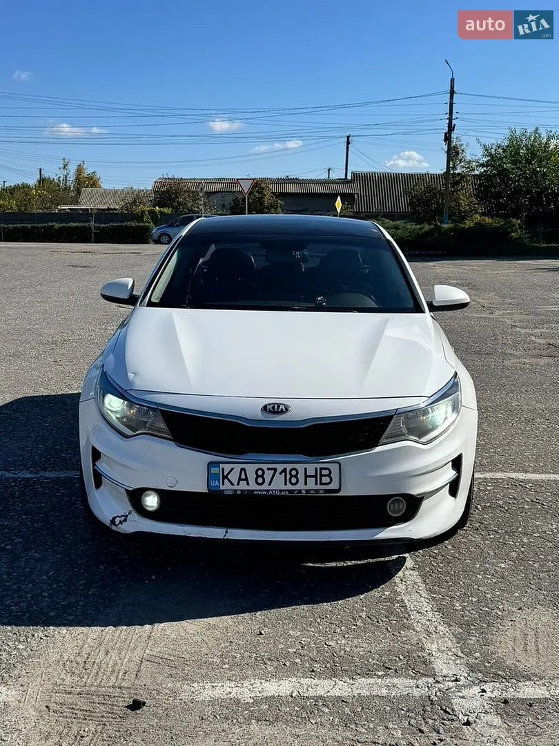 Kia K5, 2016