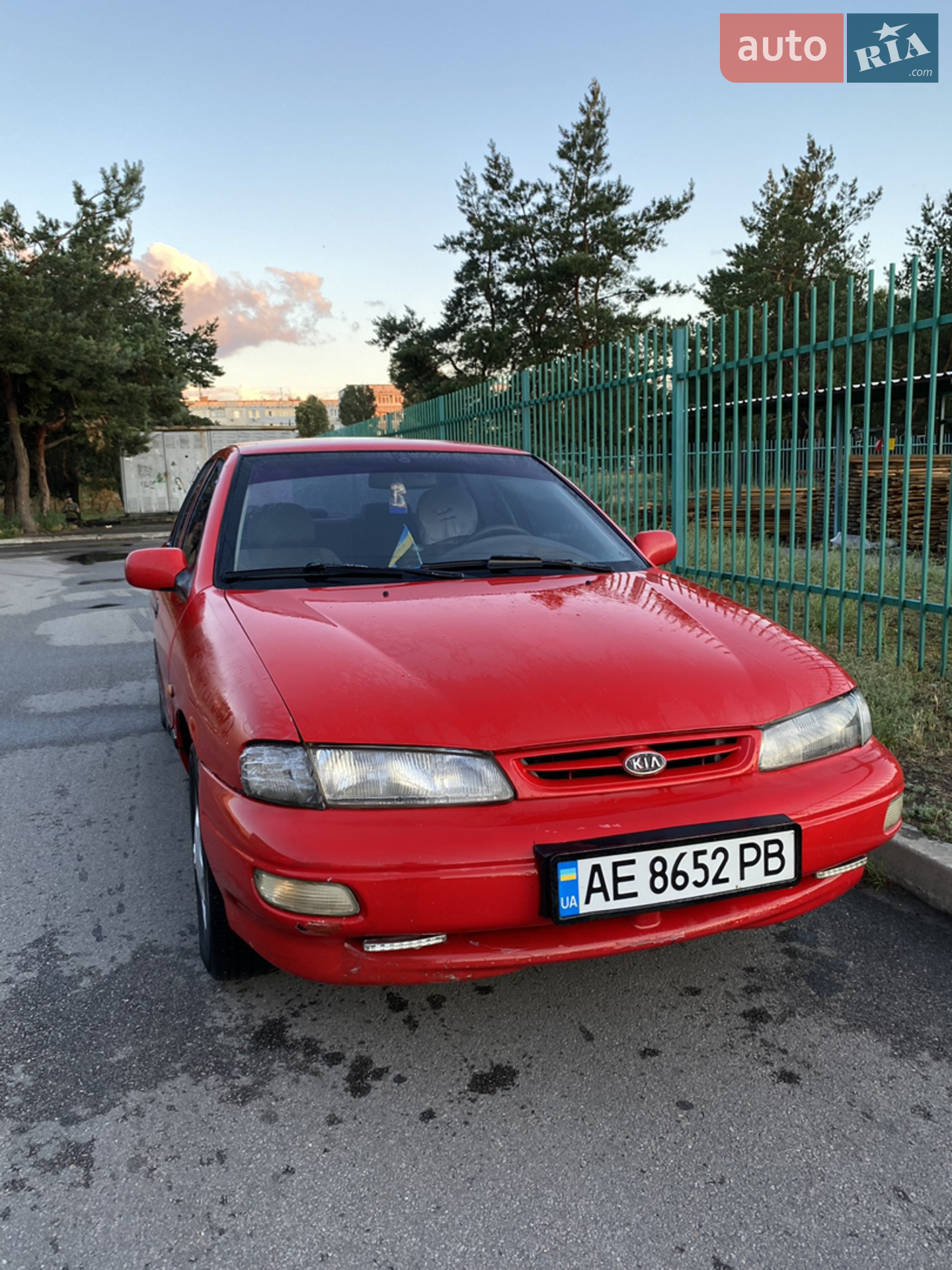 Kia Sephia, 1998