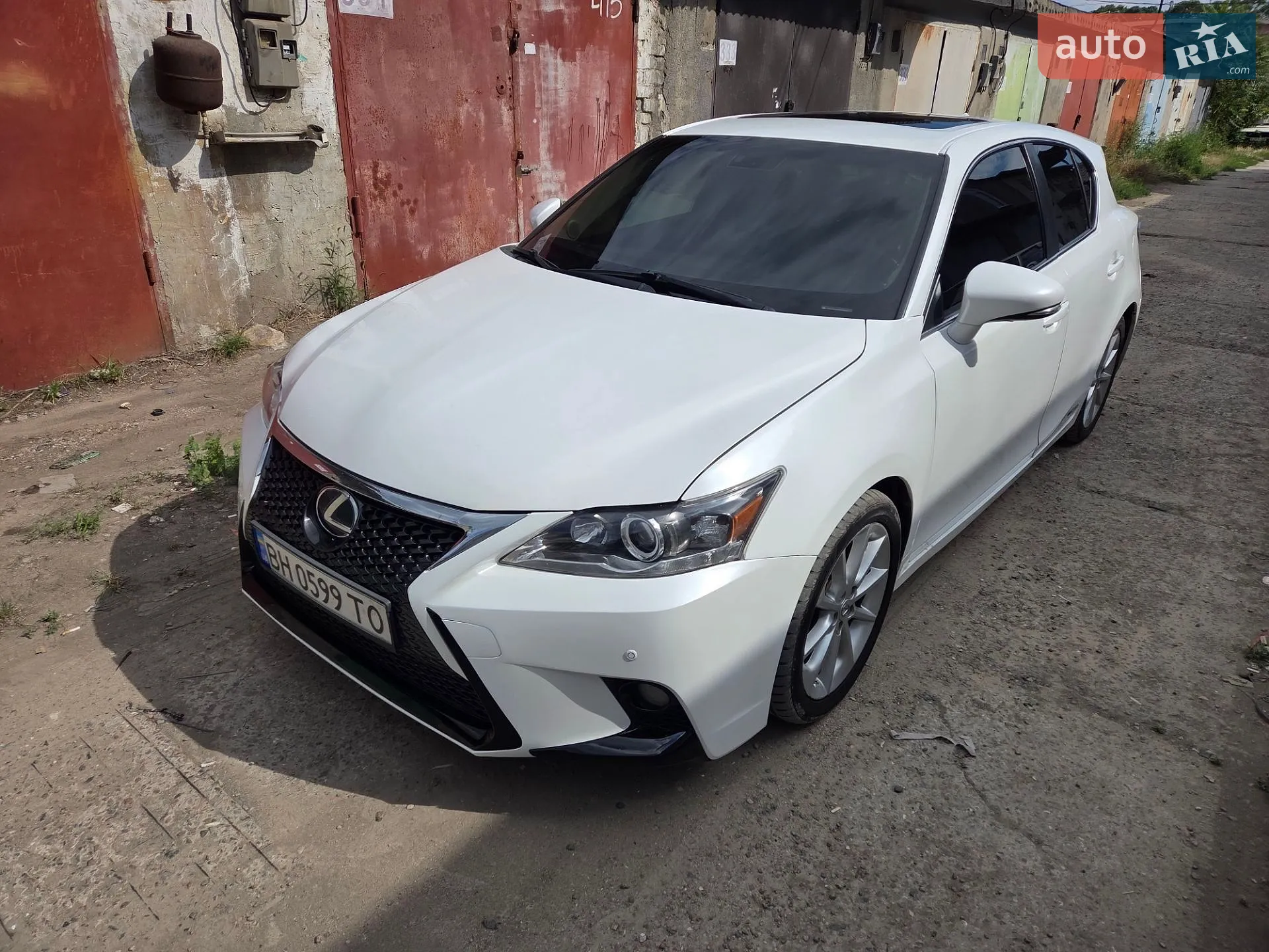 Lexus CT, 2012
