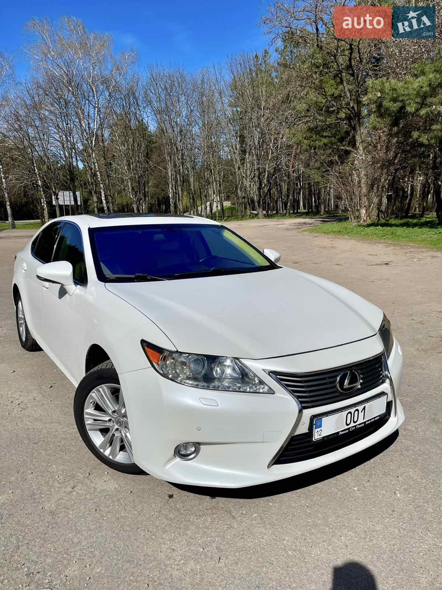Lexus ES, 2013