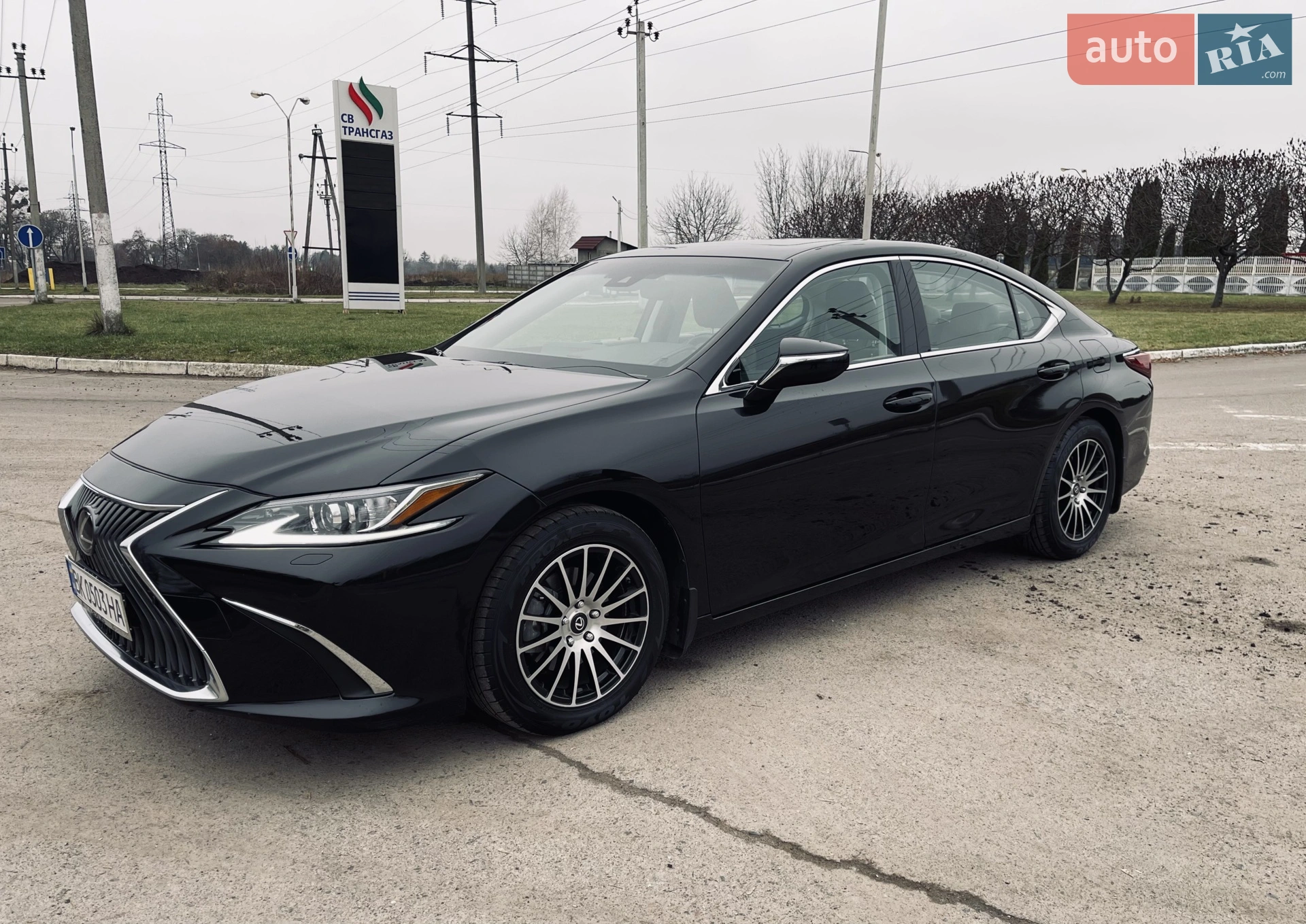 Lexus ES, 2019