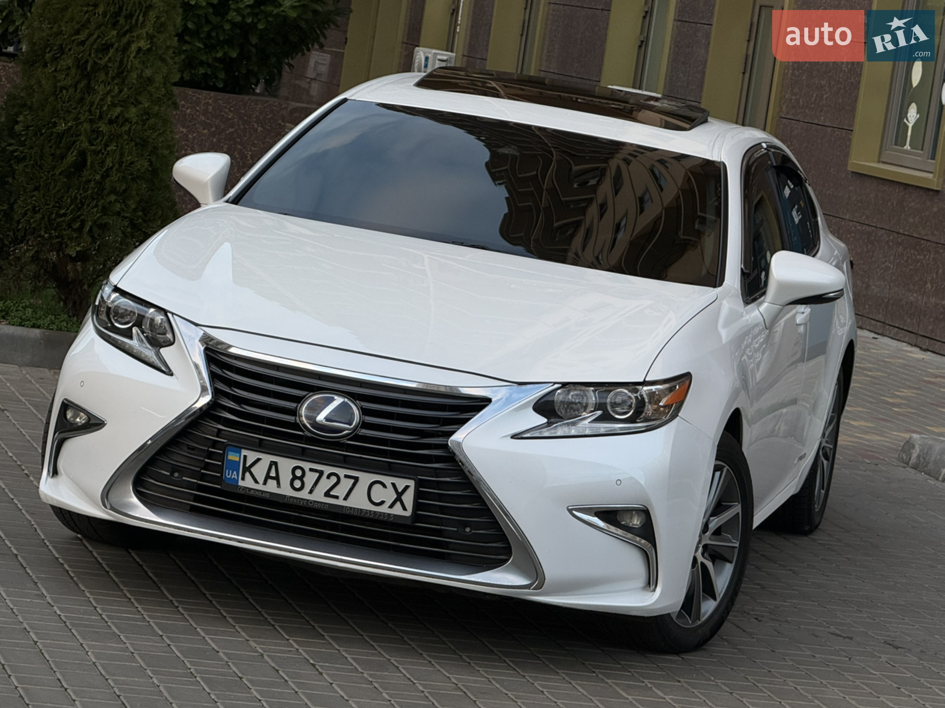 Lexus ES, 2016