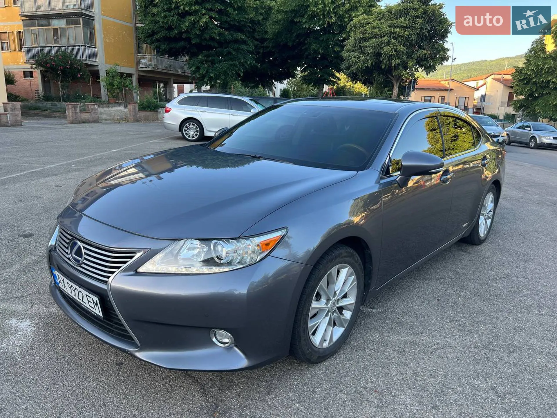 Lexus ES, 2015
