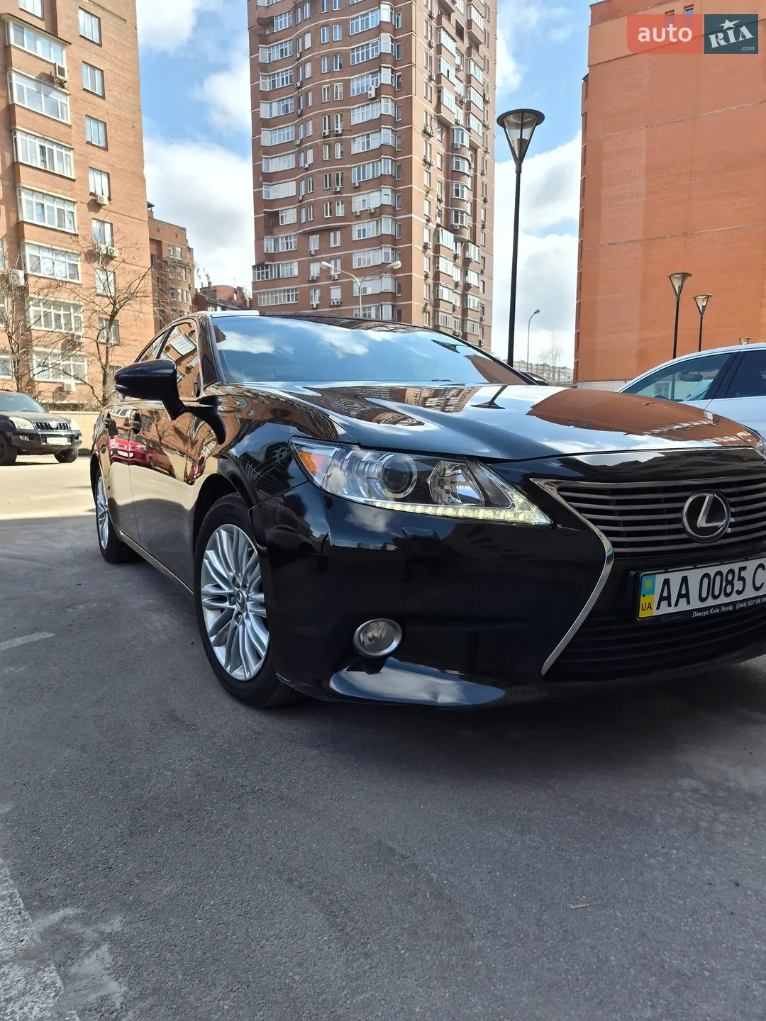 Lexus ES, 2012