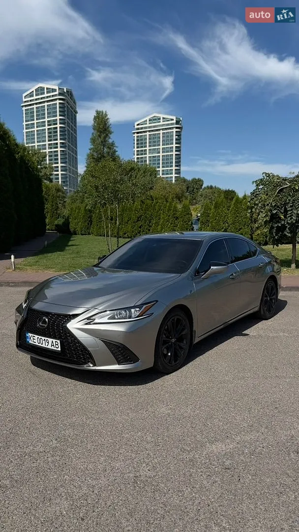 Lexus ES, 2023