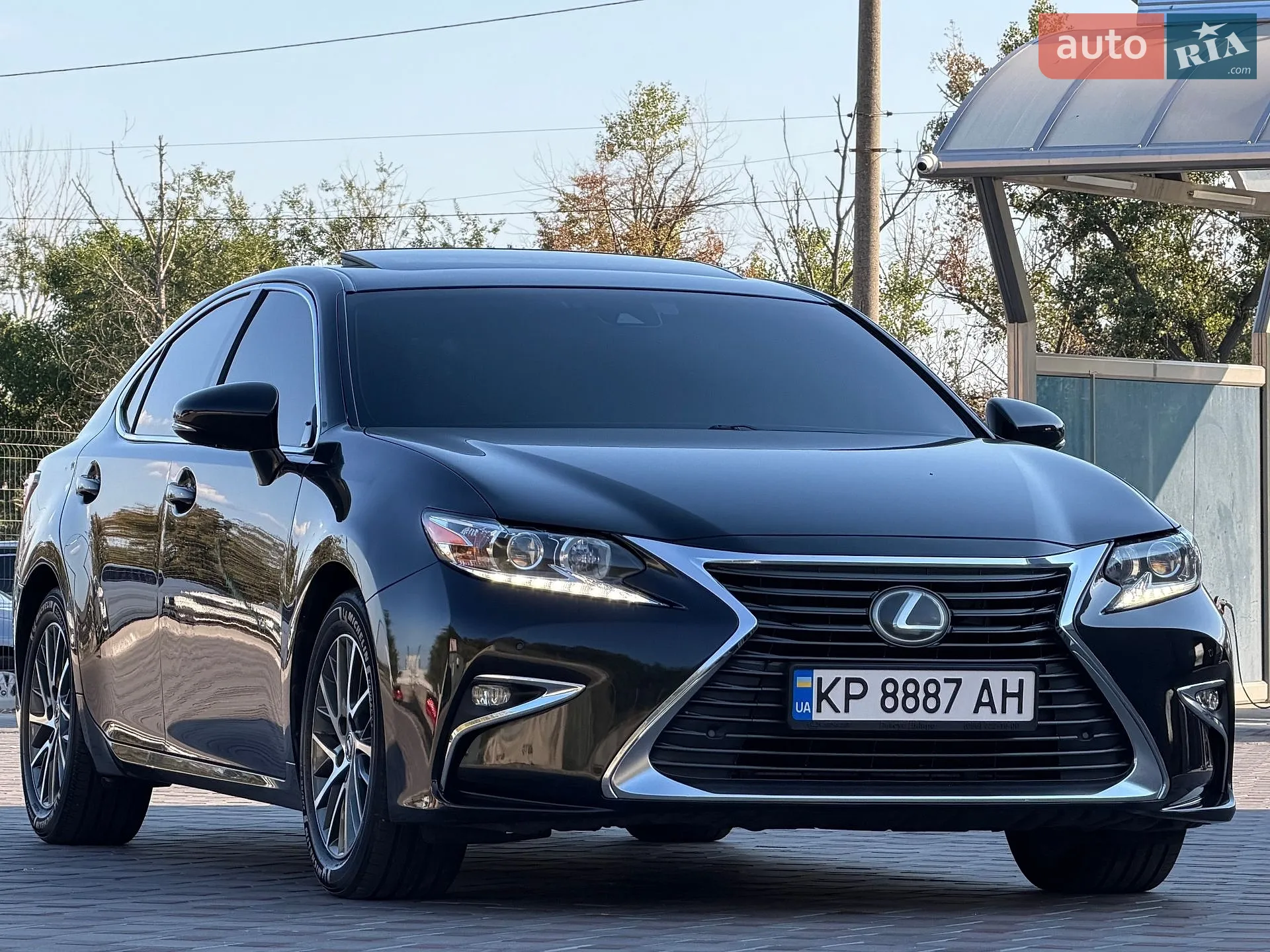 Lexus ES, 2017