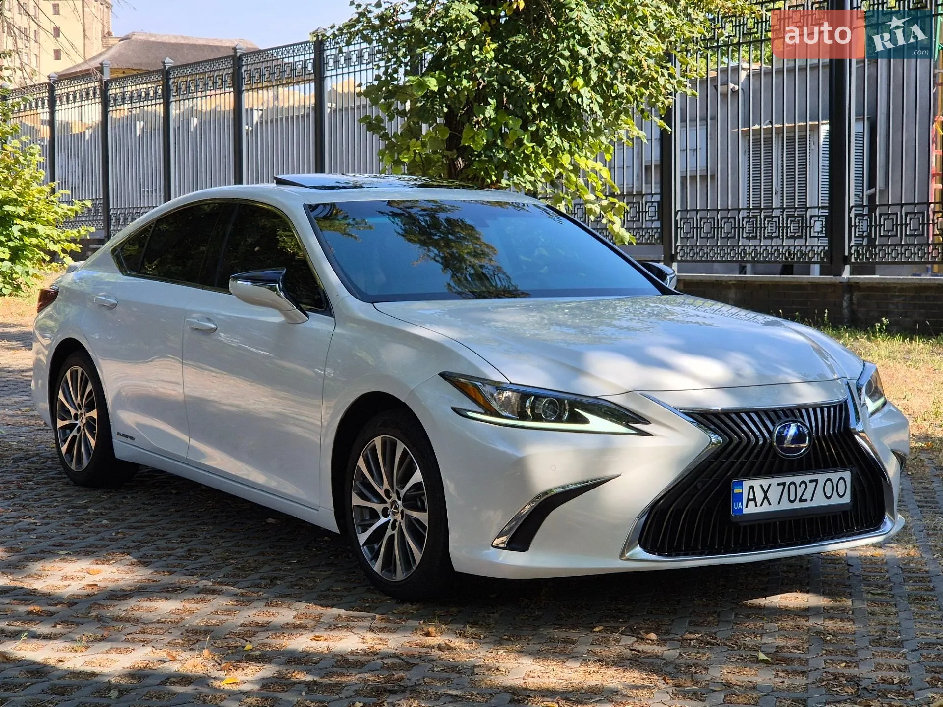 Lexus ES, 2021