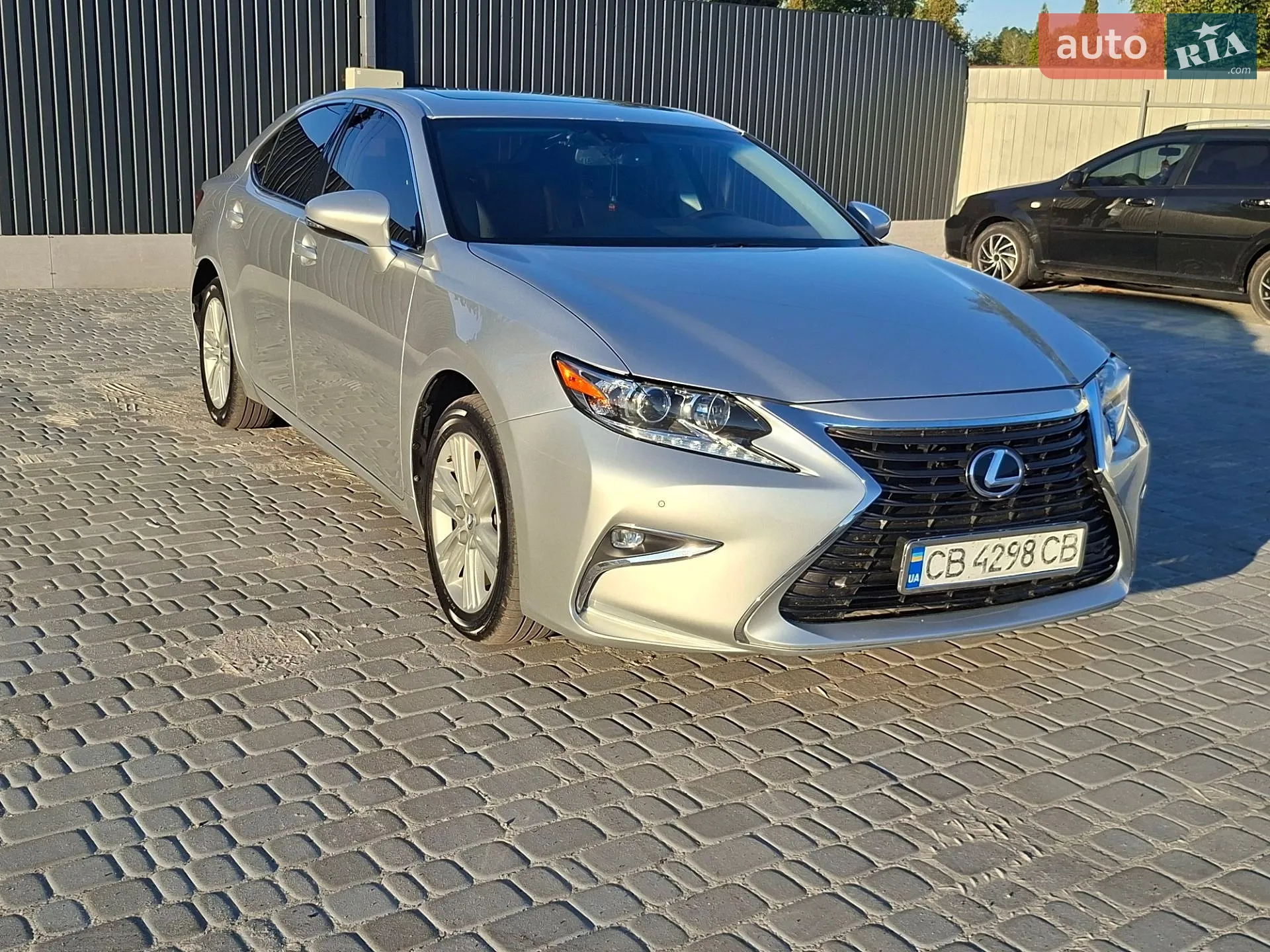 Lexus ES, 2014