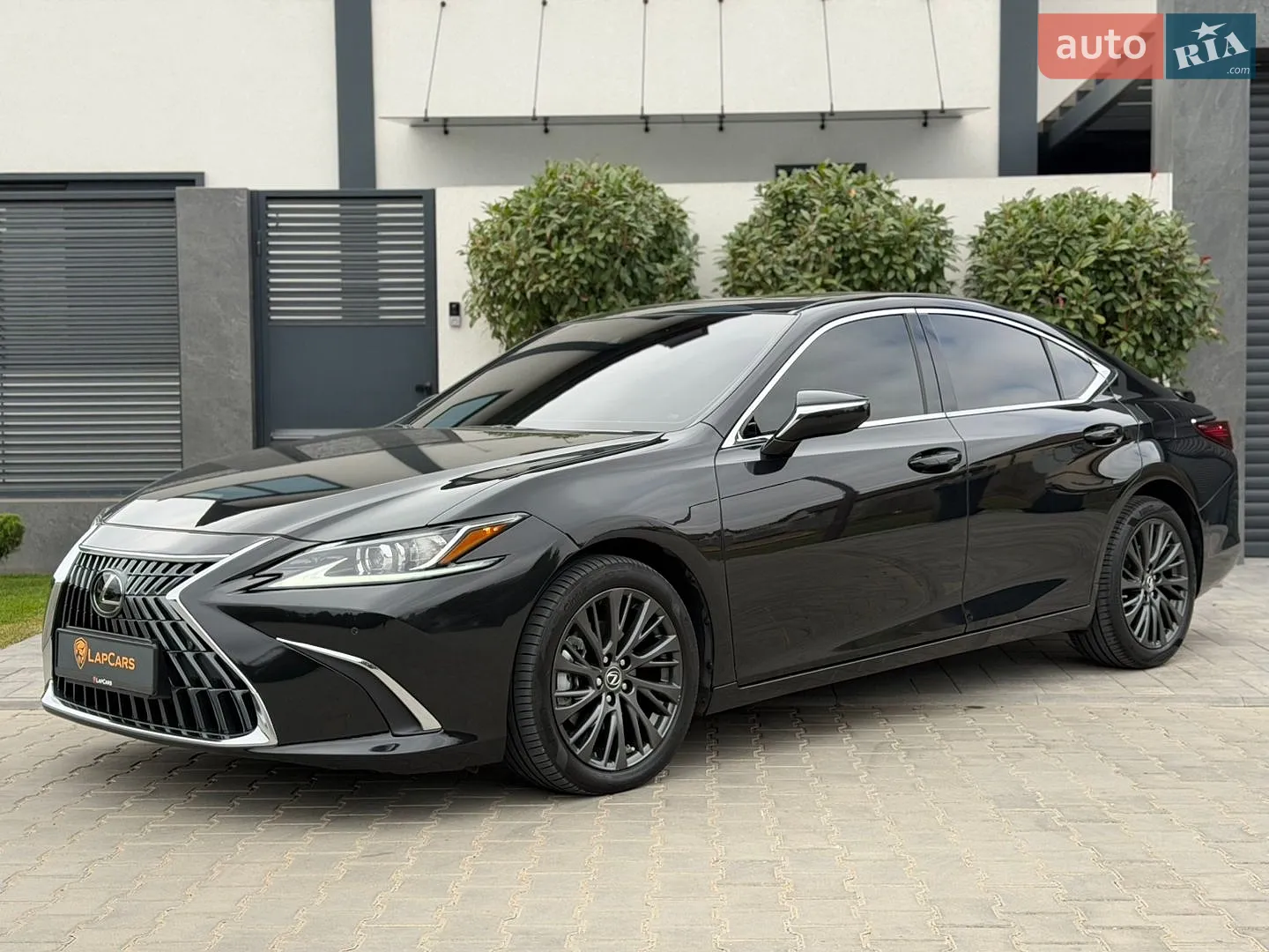 Lexus ES, 2024