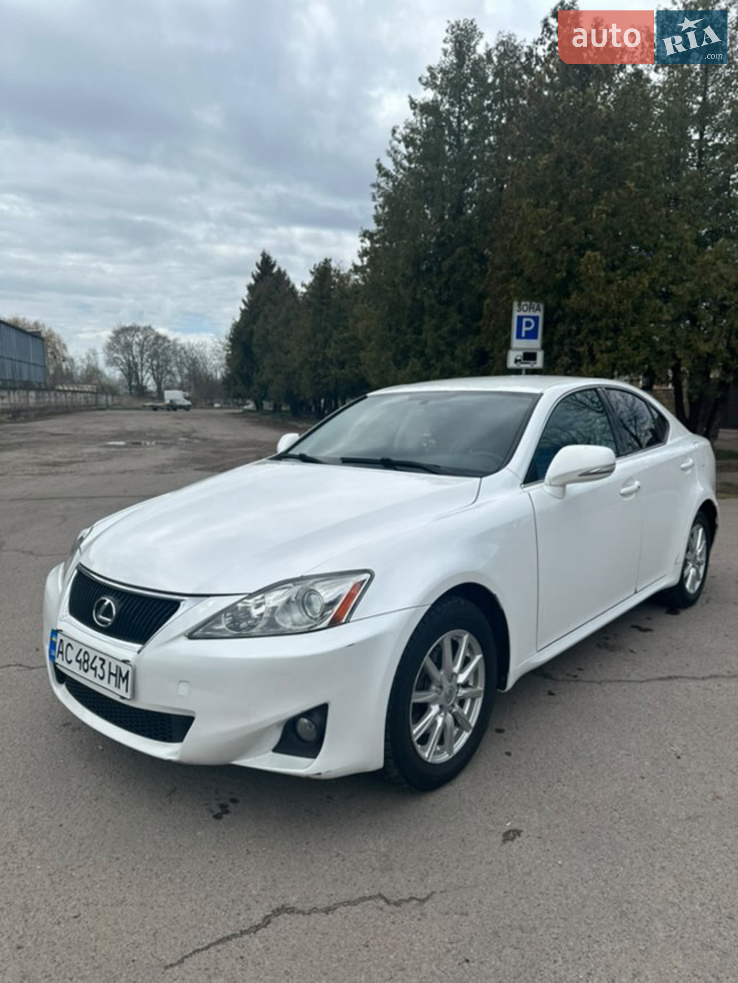 Lexus IS, 2012