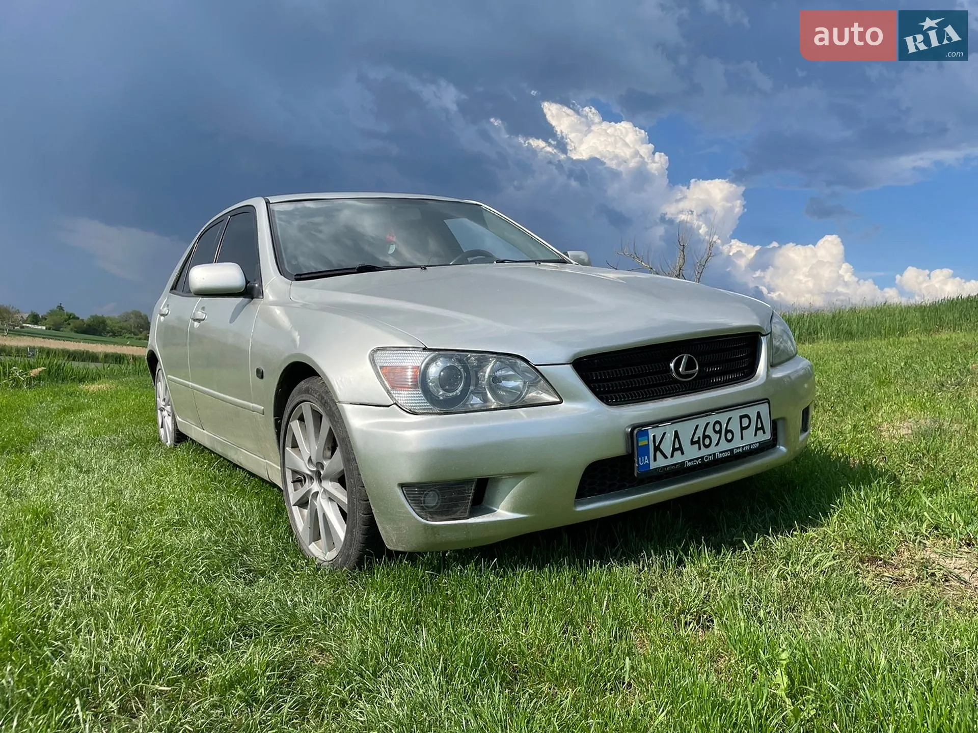 Lexus IS, 1999
