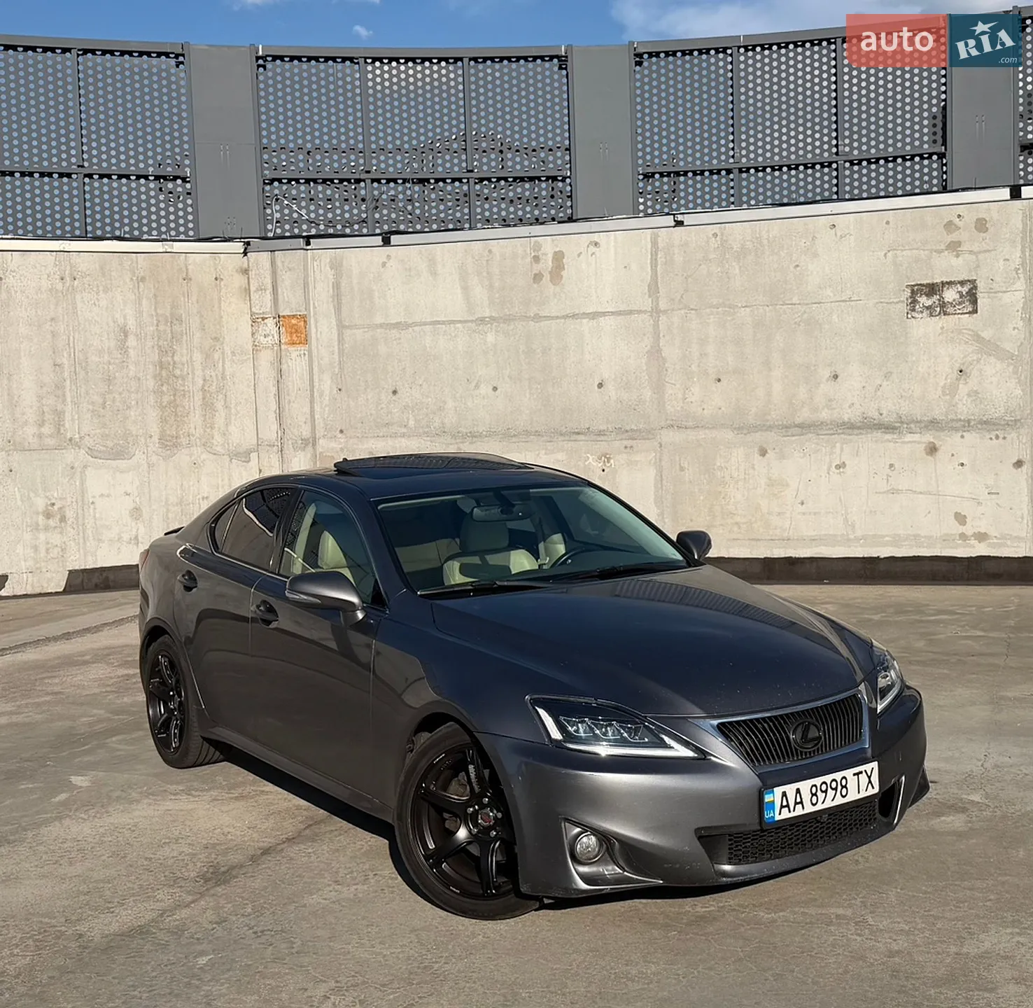 Lexus IS, 2012