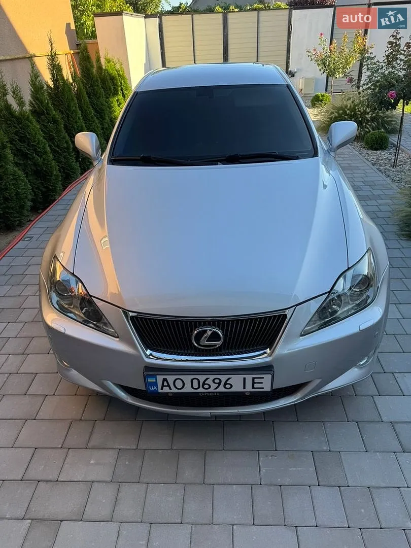 Lexus IS, 2006