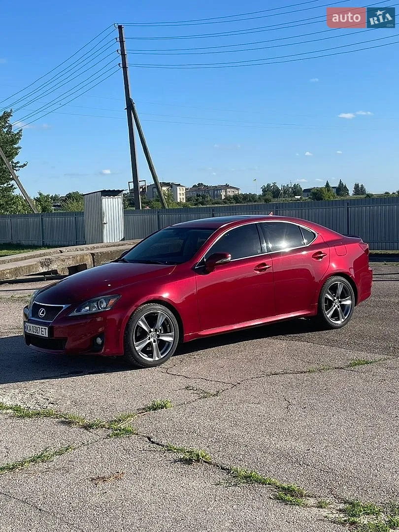 Lexus IS, 2012
