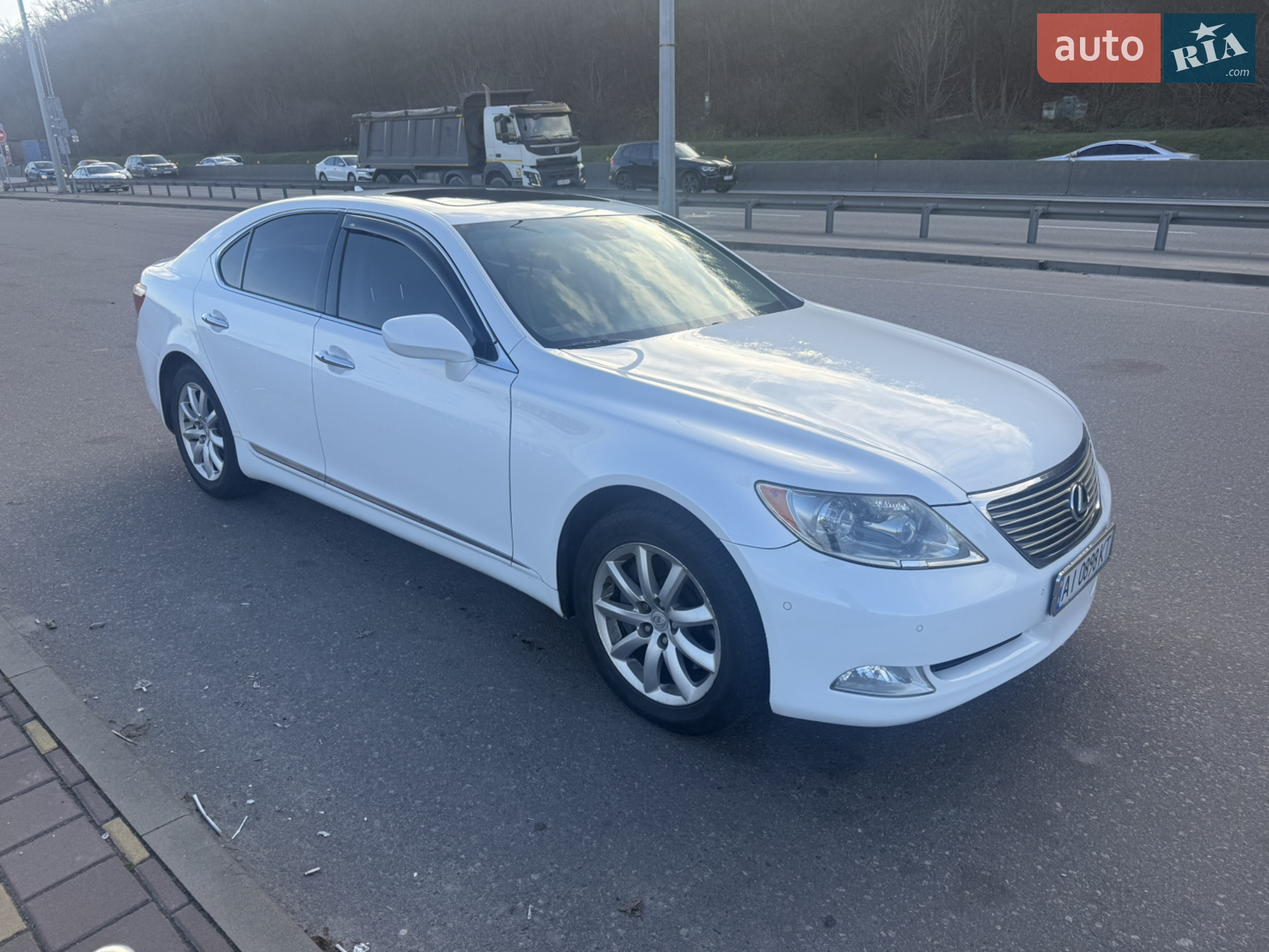 Lexus LS, 2009