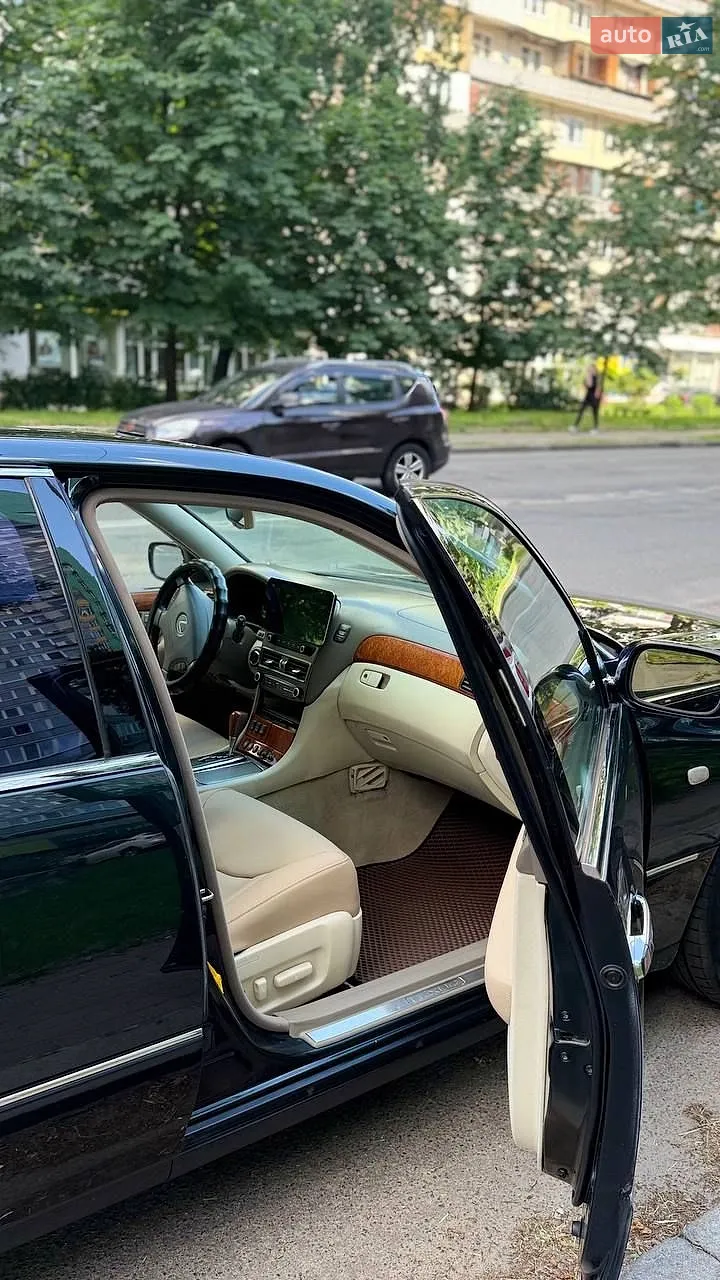 Lexus LS, 2000