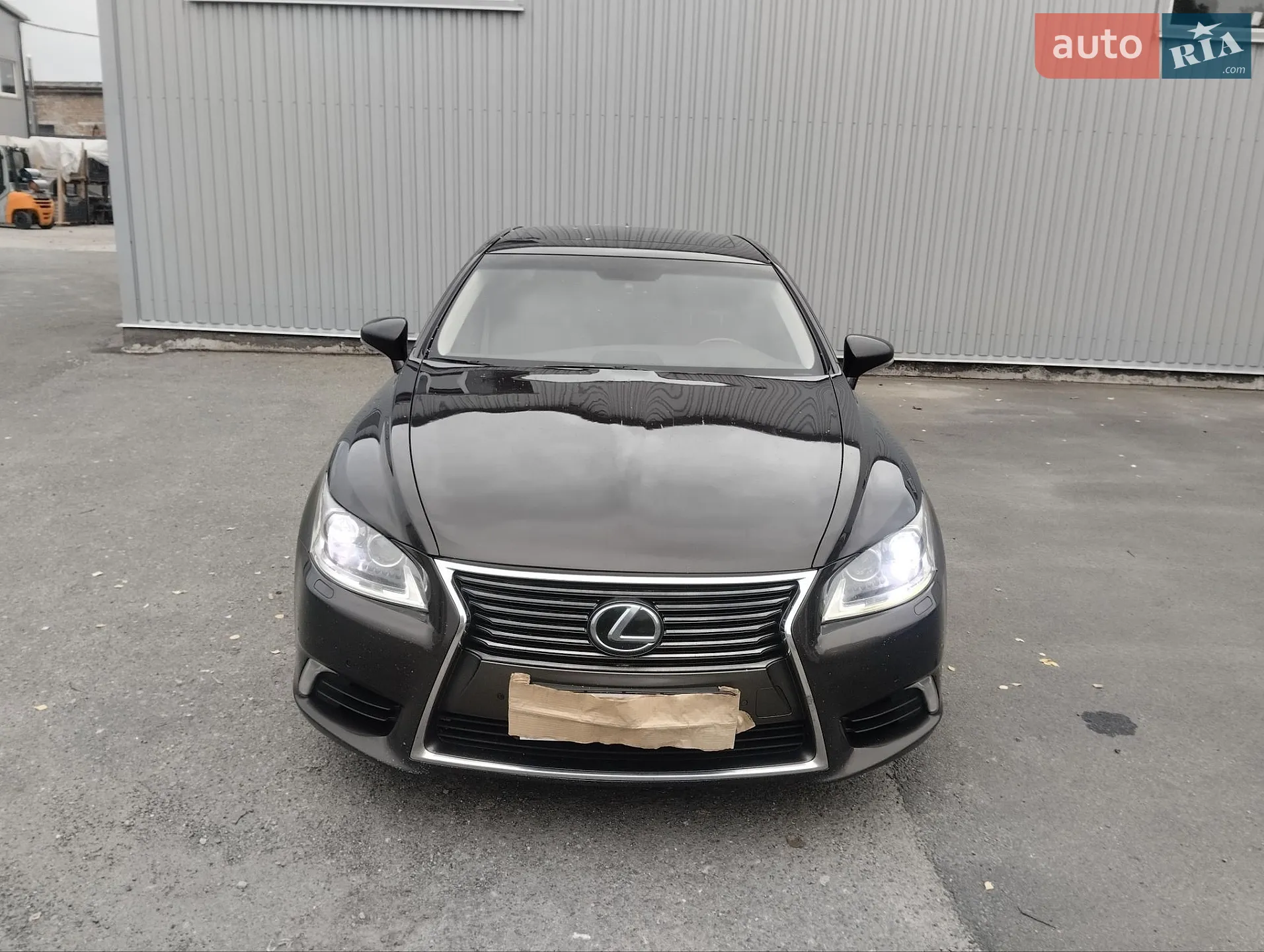 Lexus LS, 2014