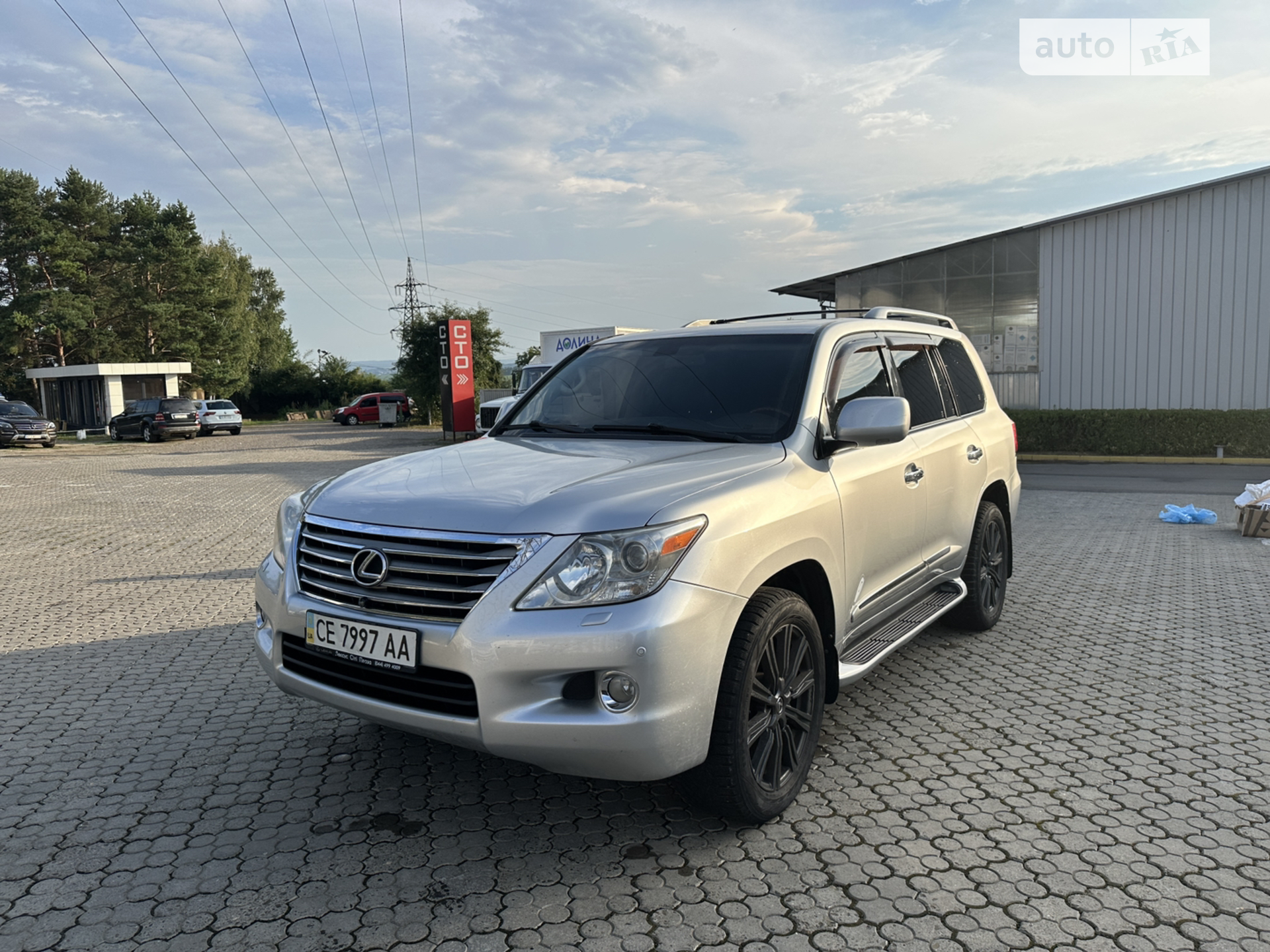 Lexus LX, 2008