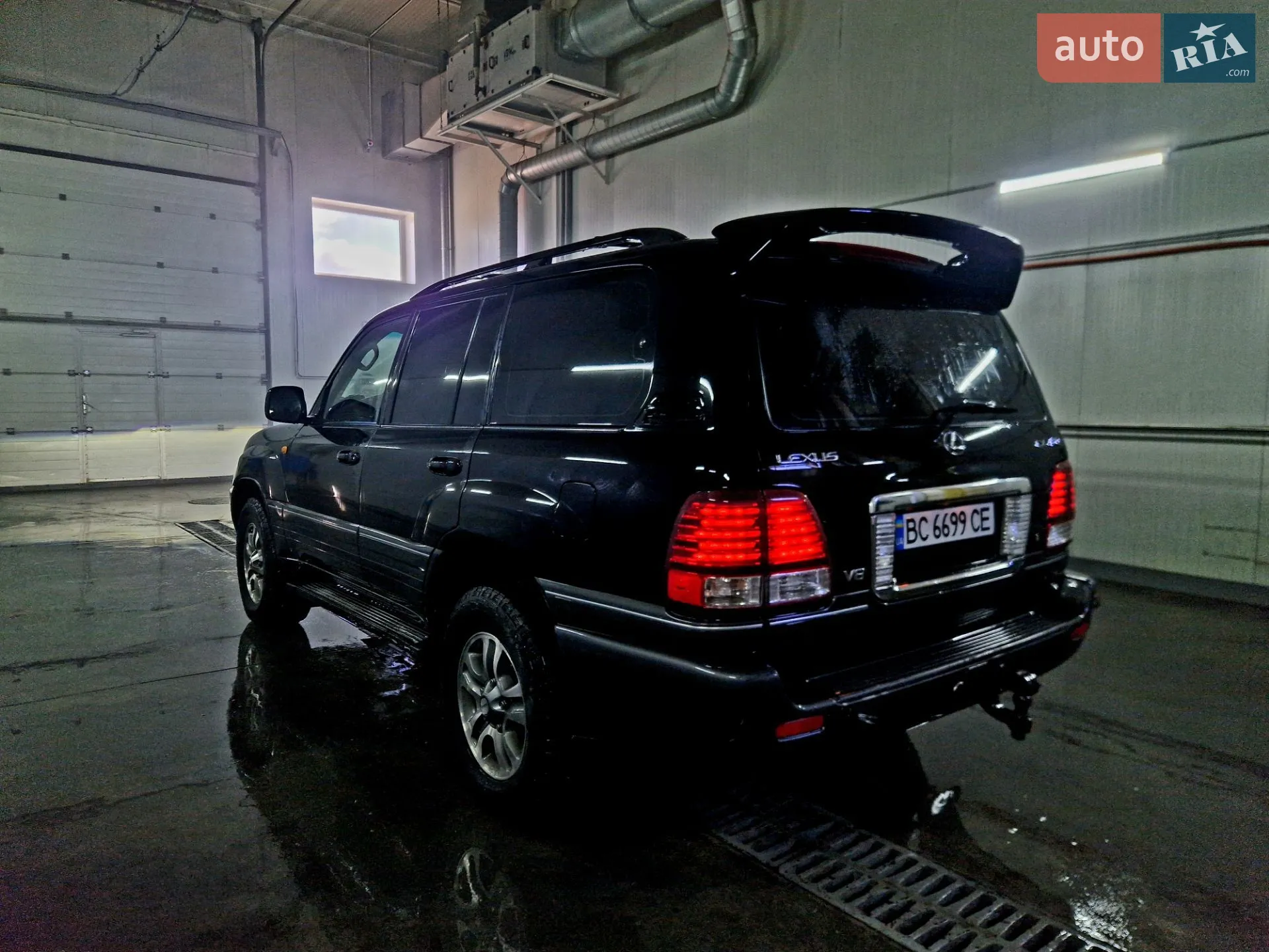 Lexus LX, 2003