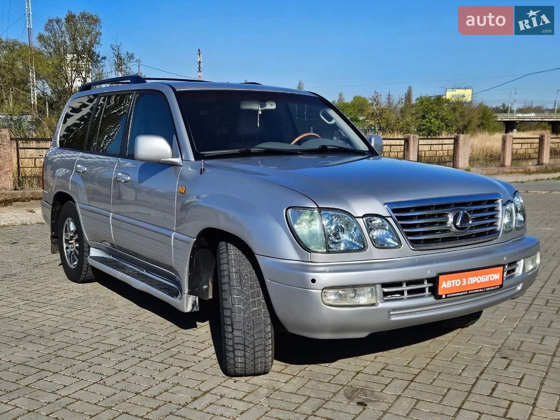 Lexus LX, 2006