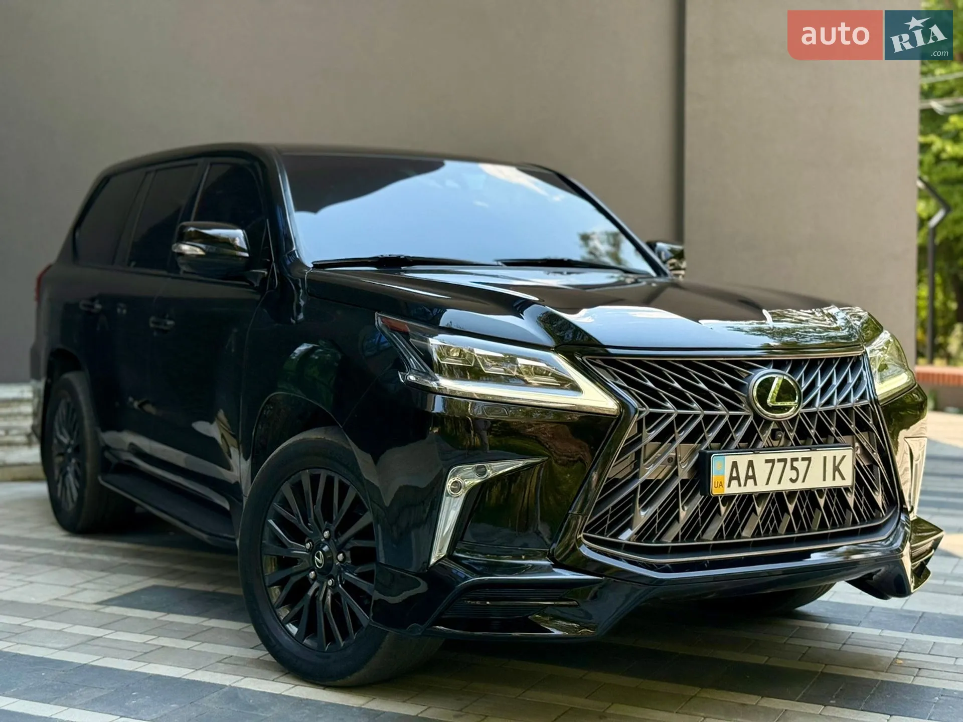 Lexus LX, 2017