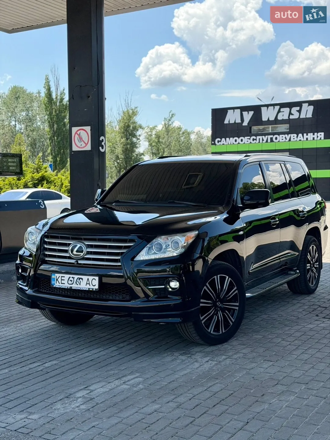 Lexus LX, 2008