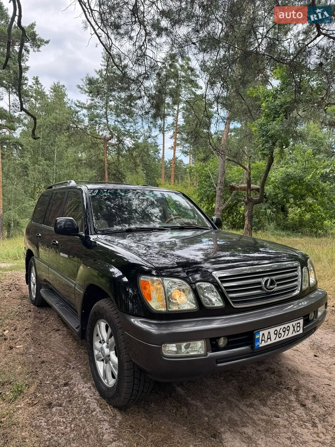 Lexus LX, 2004