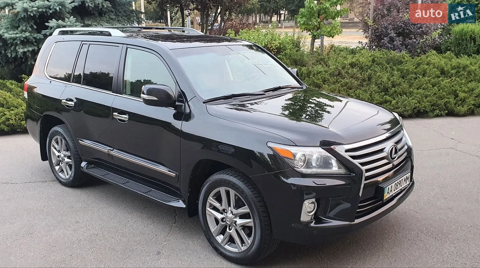 Lexus LX, 2015