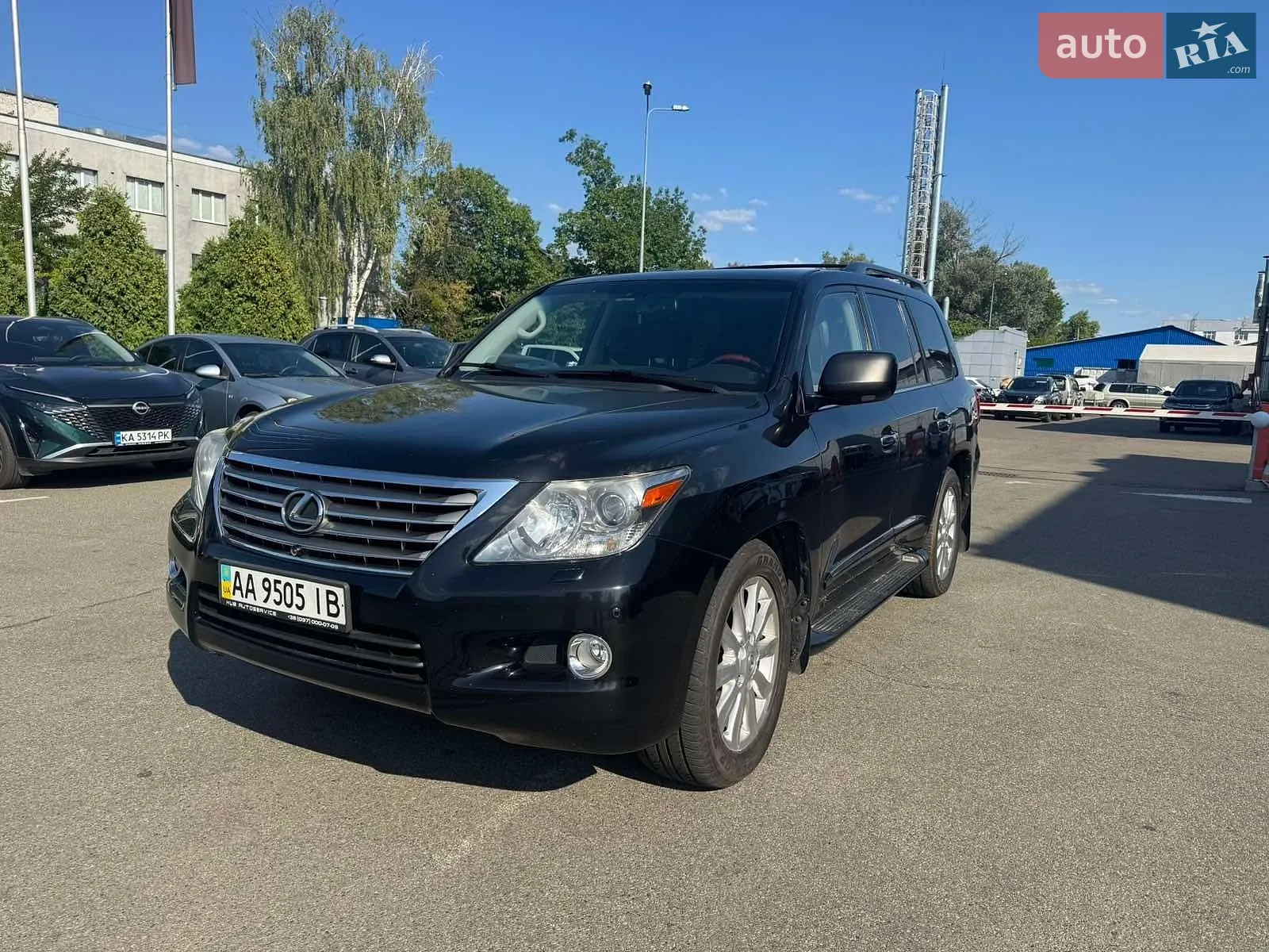 Lexus LX, 2008