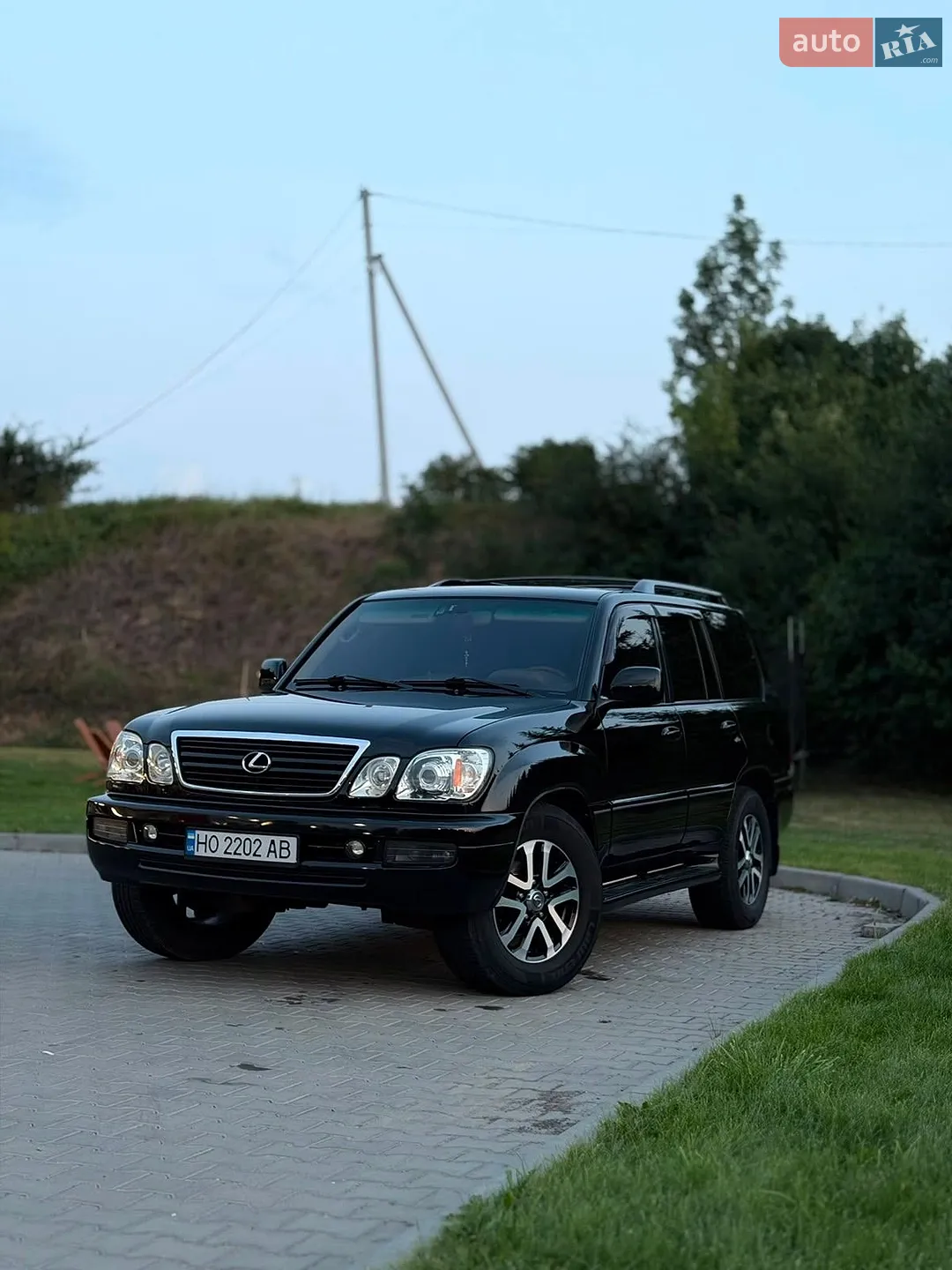 Lexus LX, 2003