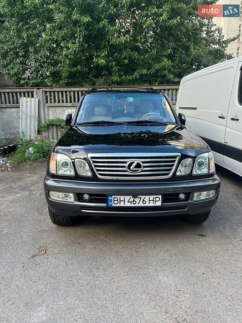 Lexus LX, 2005