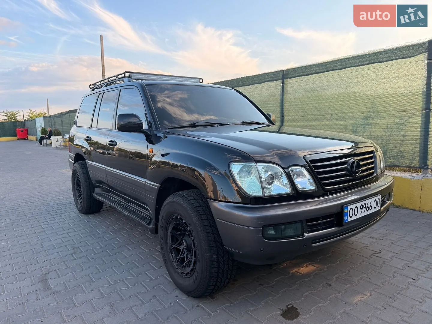 Lexus LX, 2006