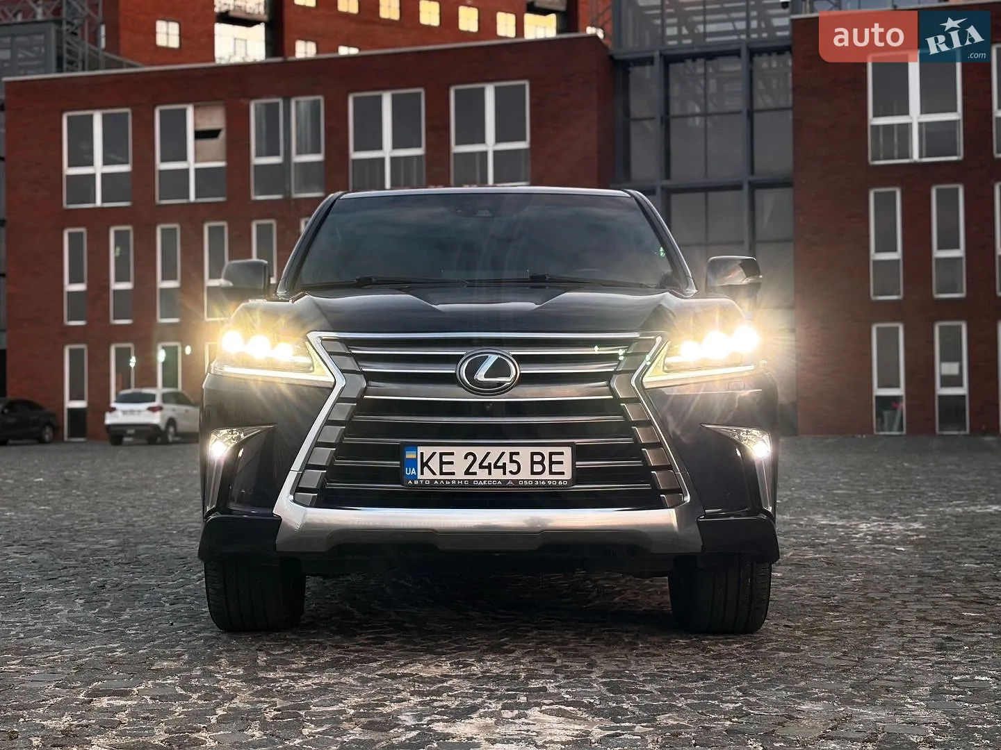 Lexus LX, 2017