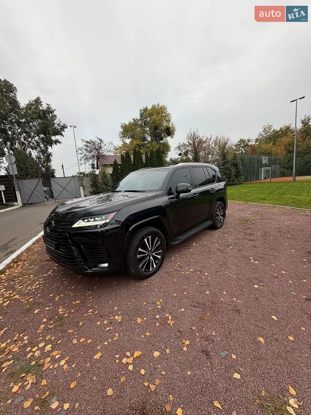 Lexus LX, 2022