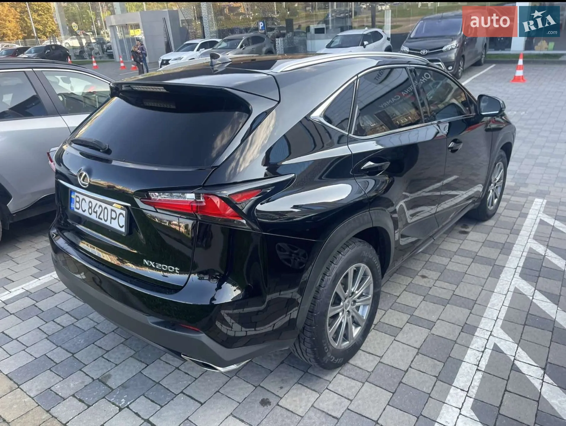 Lexus NX, 2015