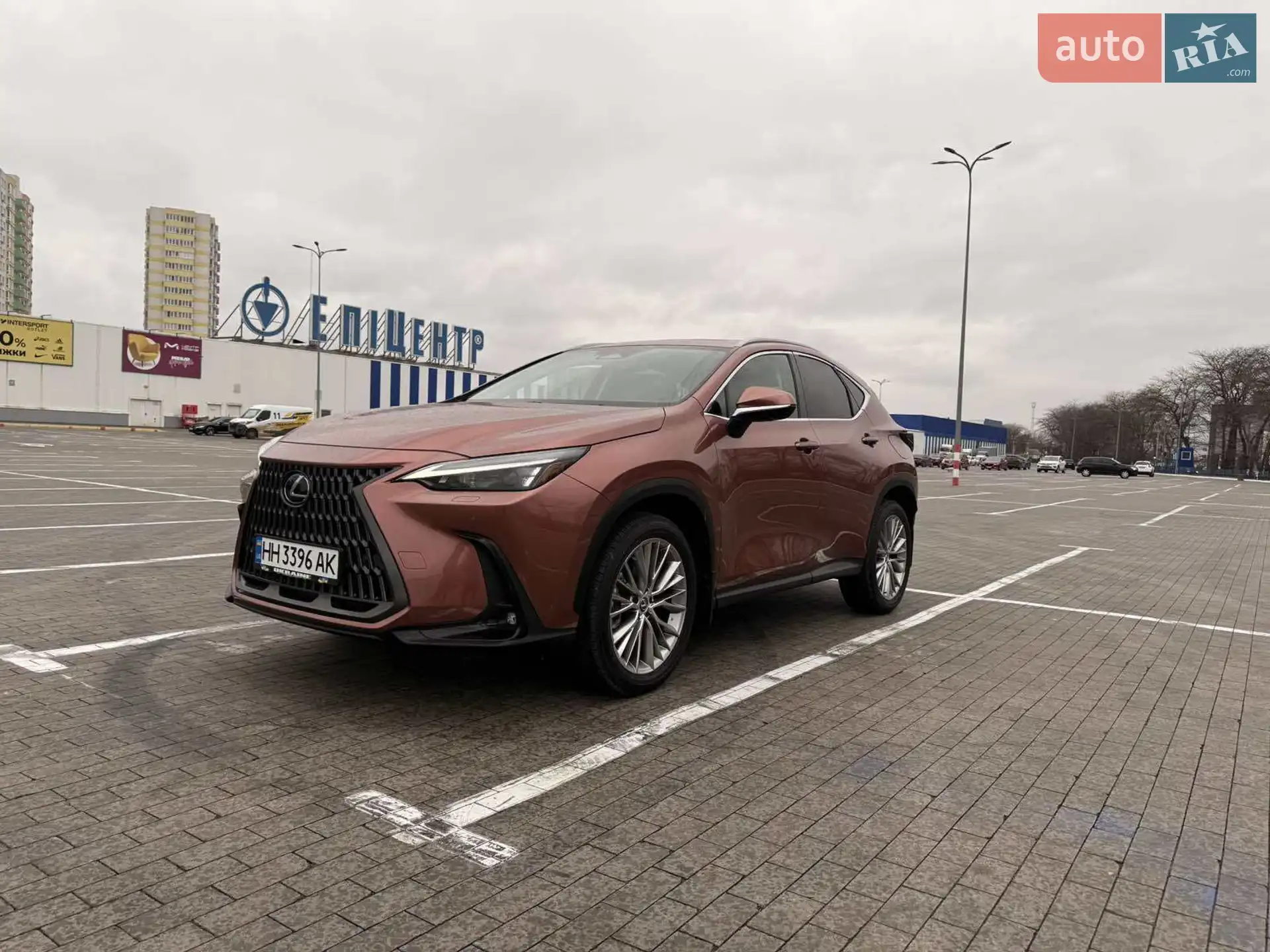 Lexus NX, 2024