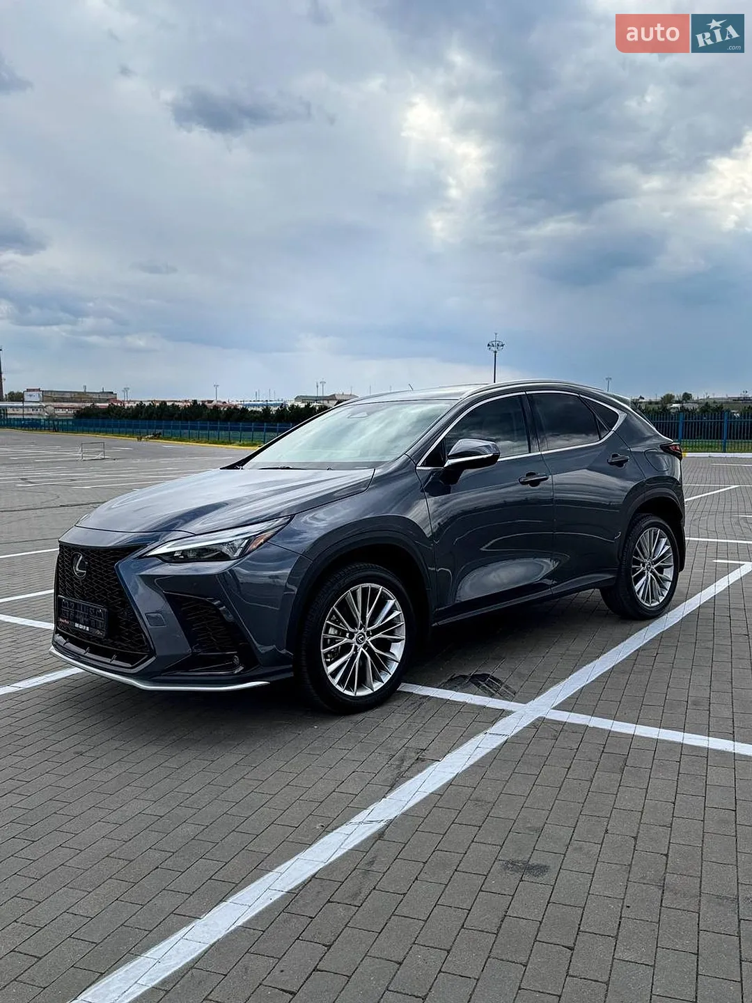 Lexus NX, 2023