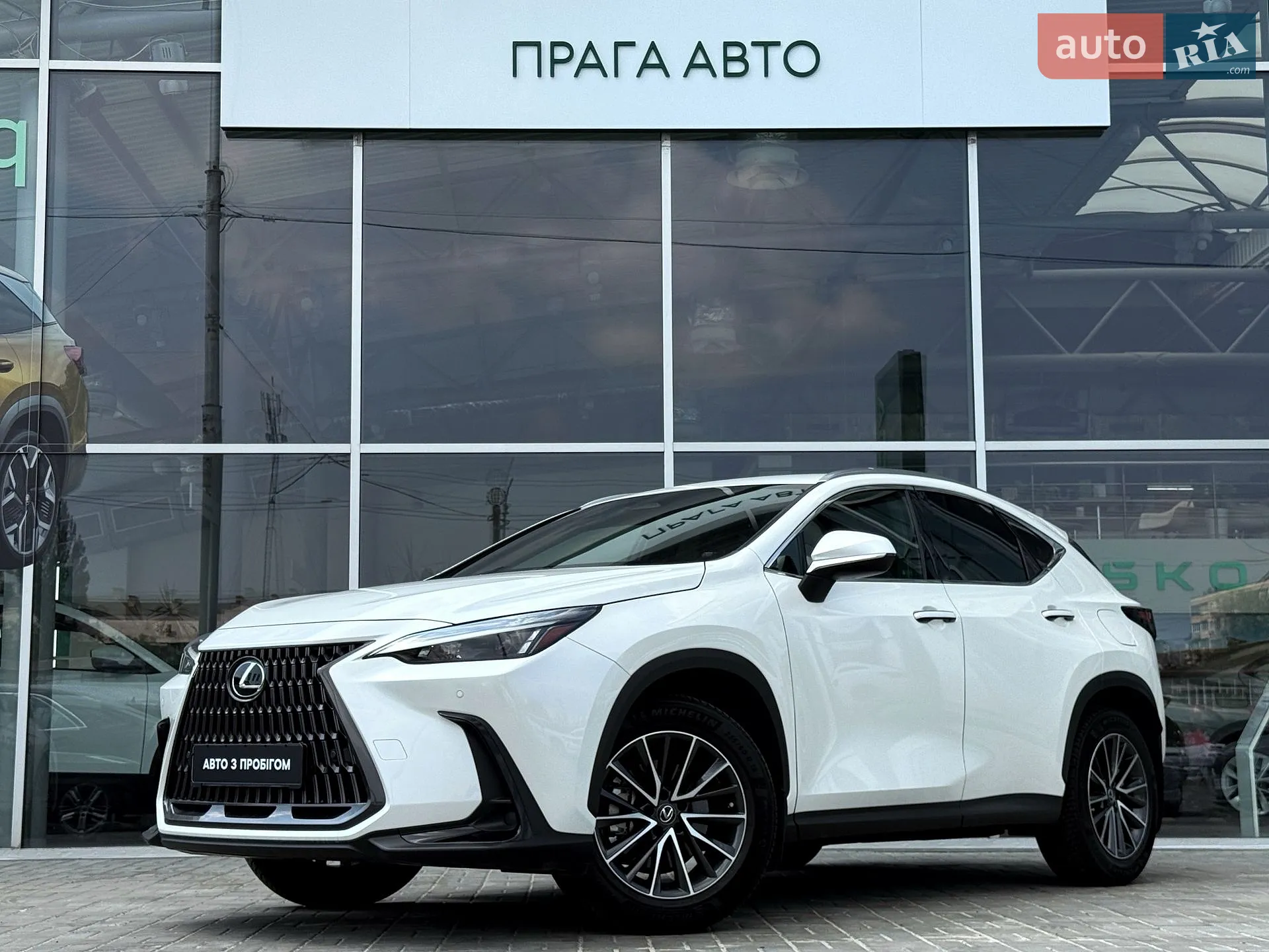 Lexus NX, 2022
