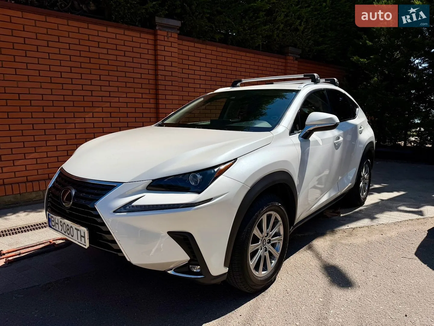 Lexus NX, 2021