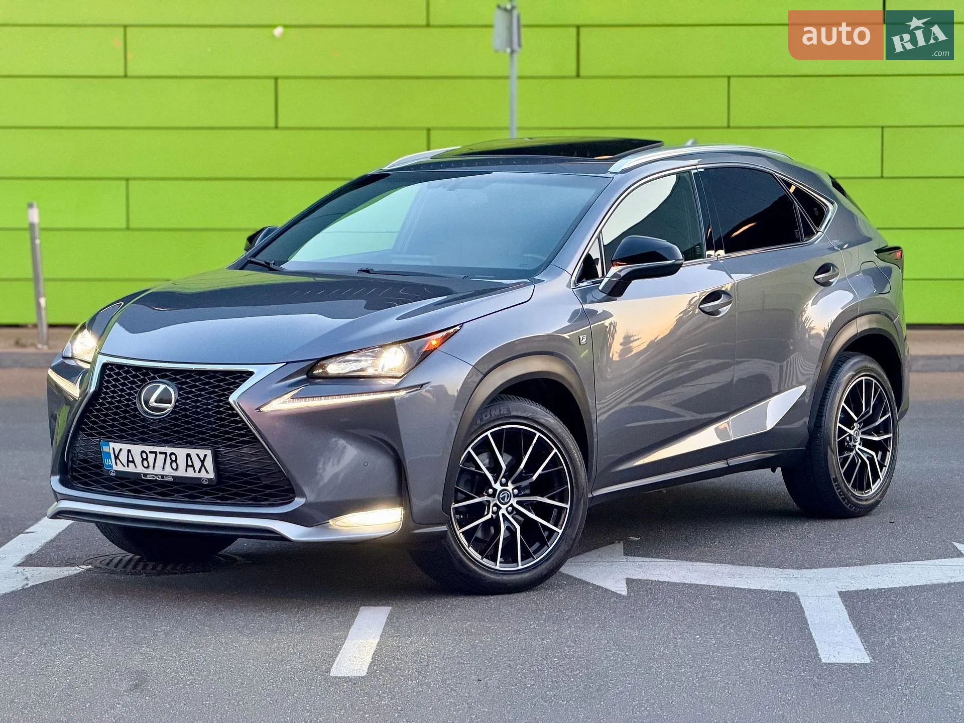 Lexus NX, 2016