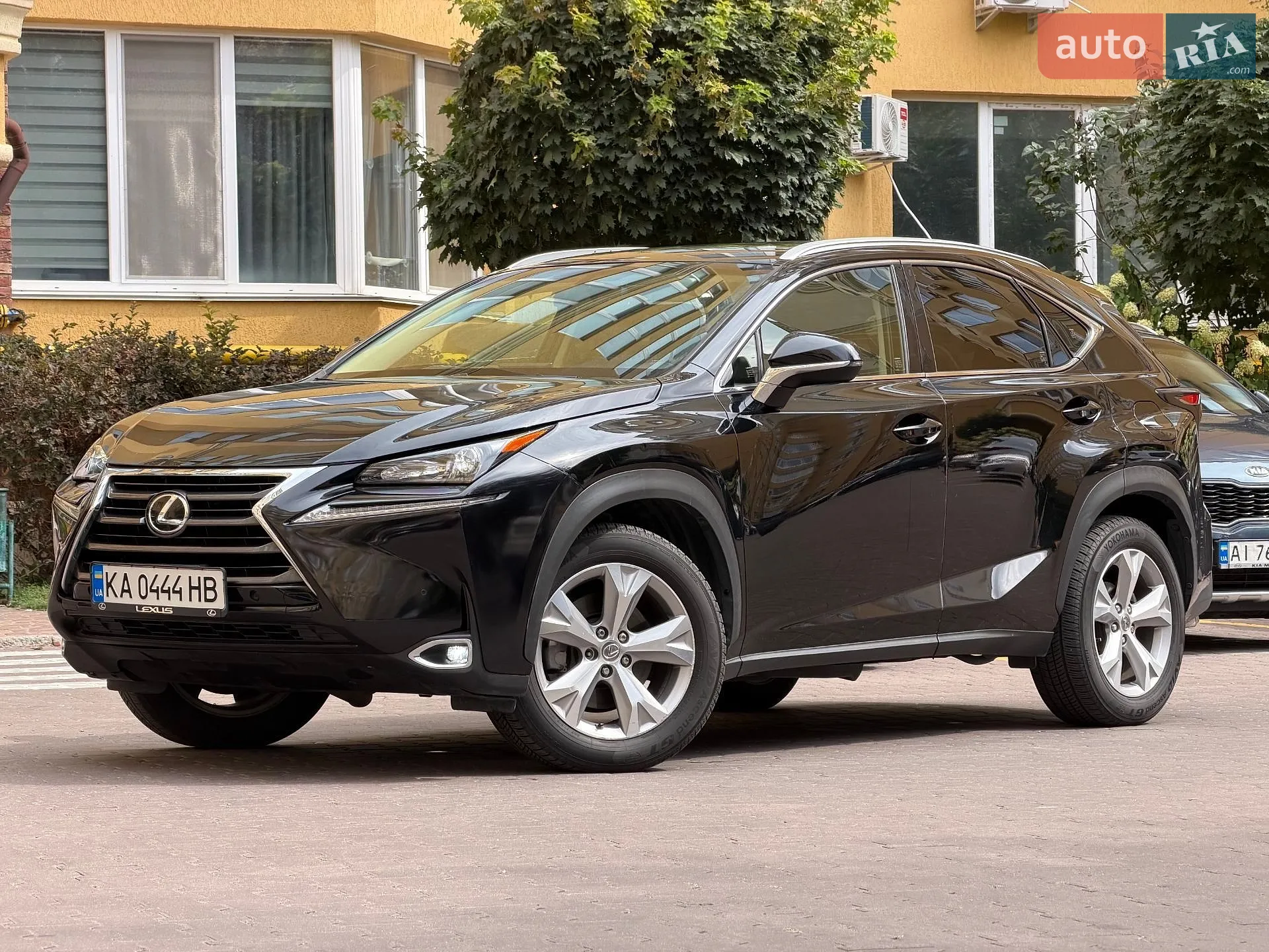 Lexus NX, 2017