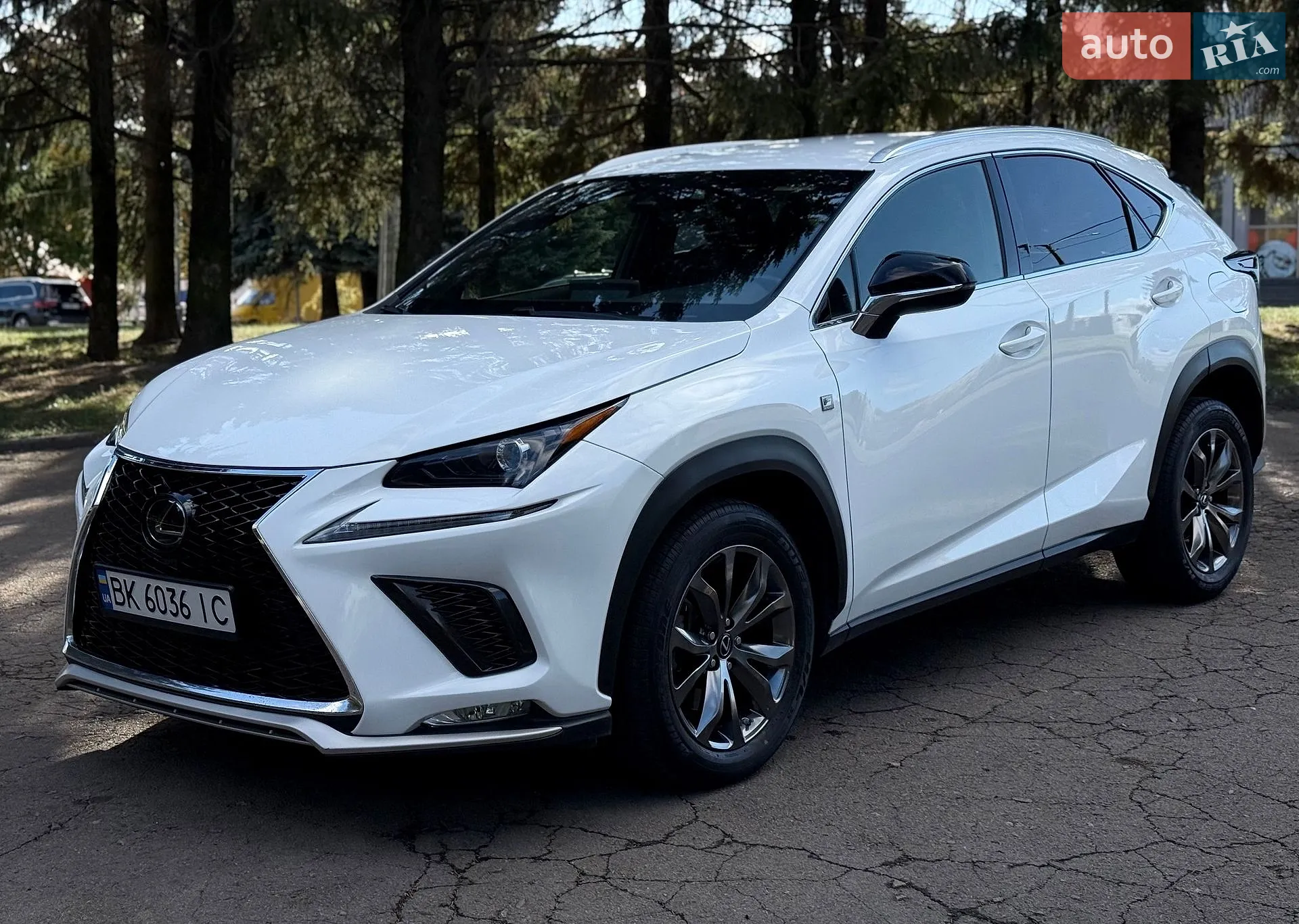 Lexus NX, 2020
