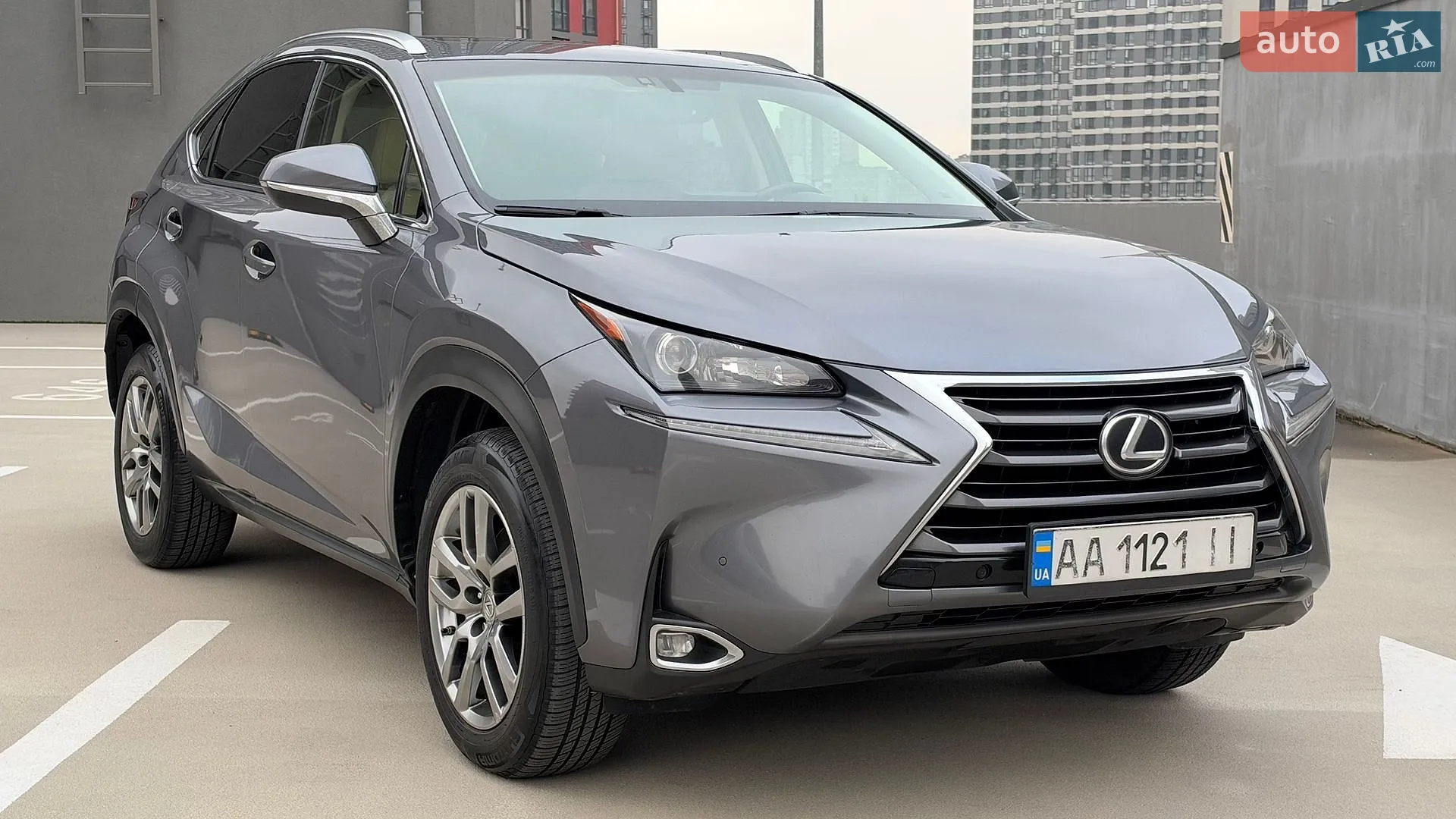Lexus NX, 2016