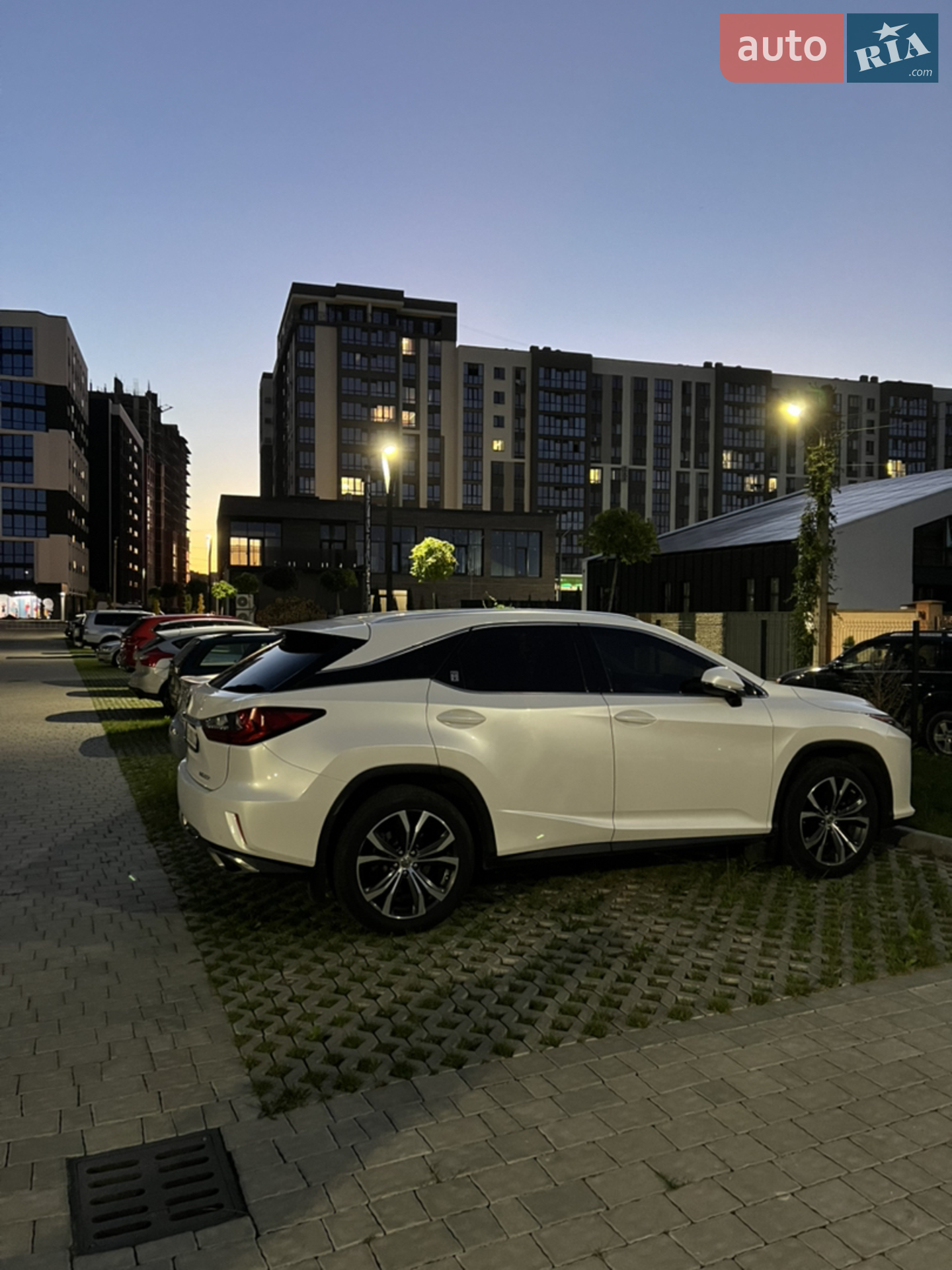 Lexus RX, 2017