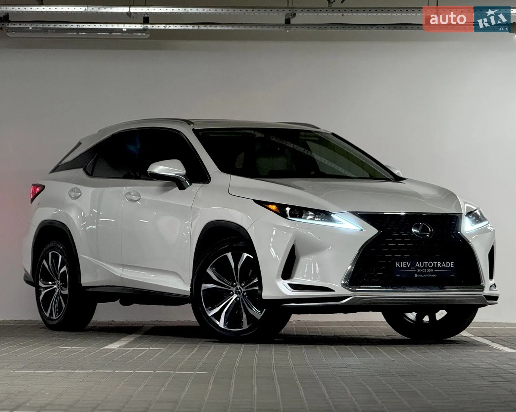 Lexus RX, 2021