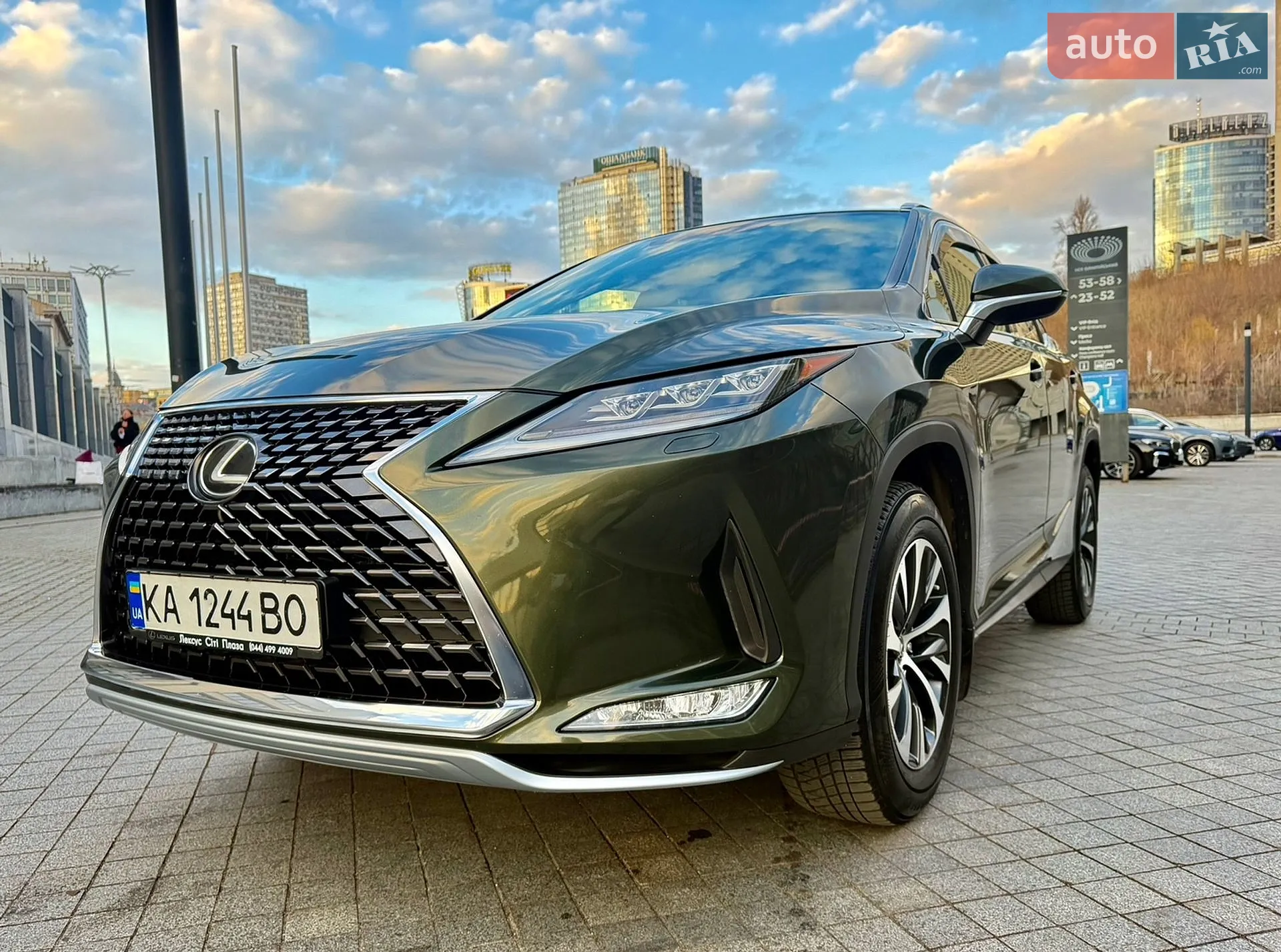 Lexus RX 2021 — 1