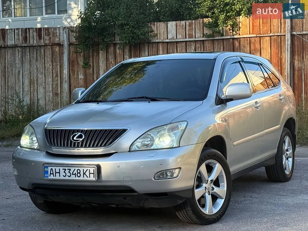 Lexus RX, 2005