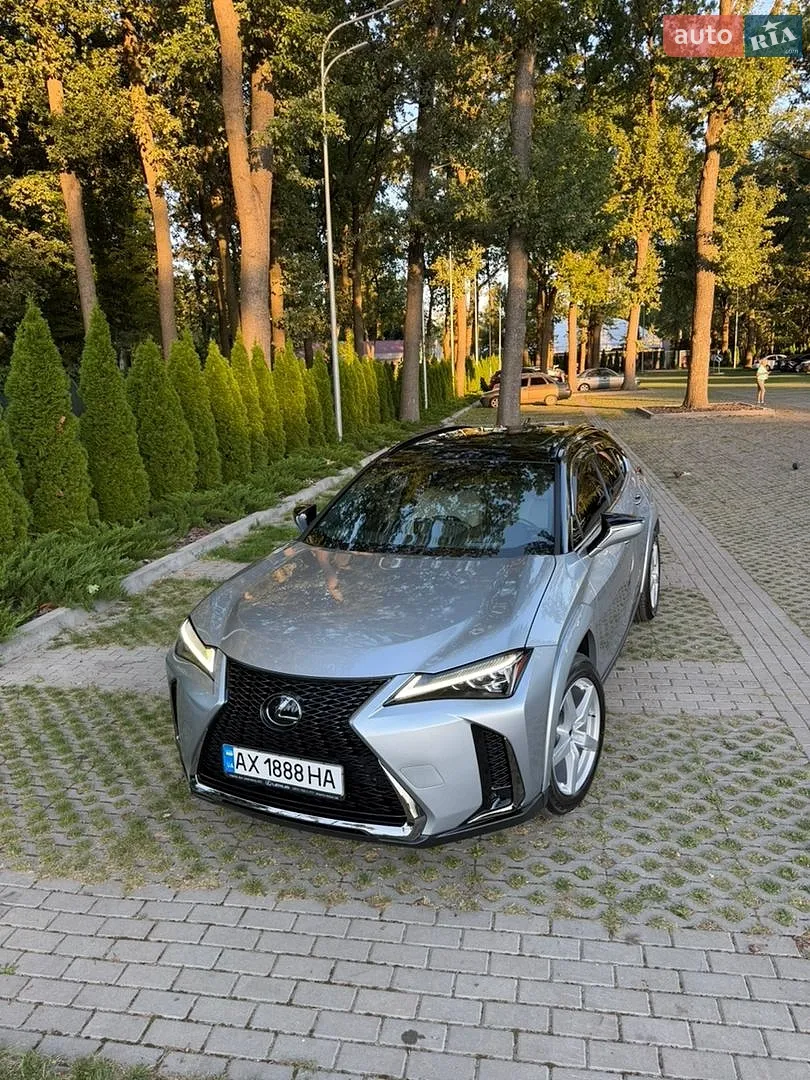 Lexus UX, 2022